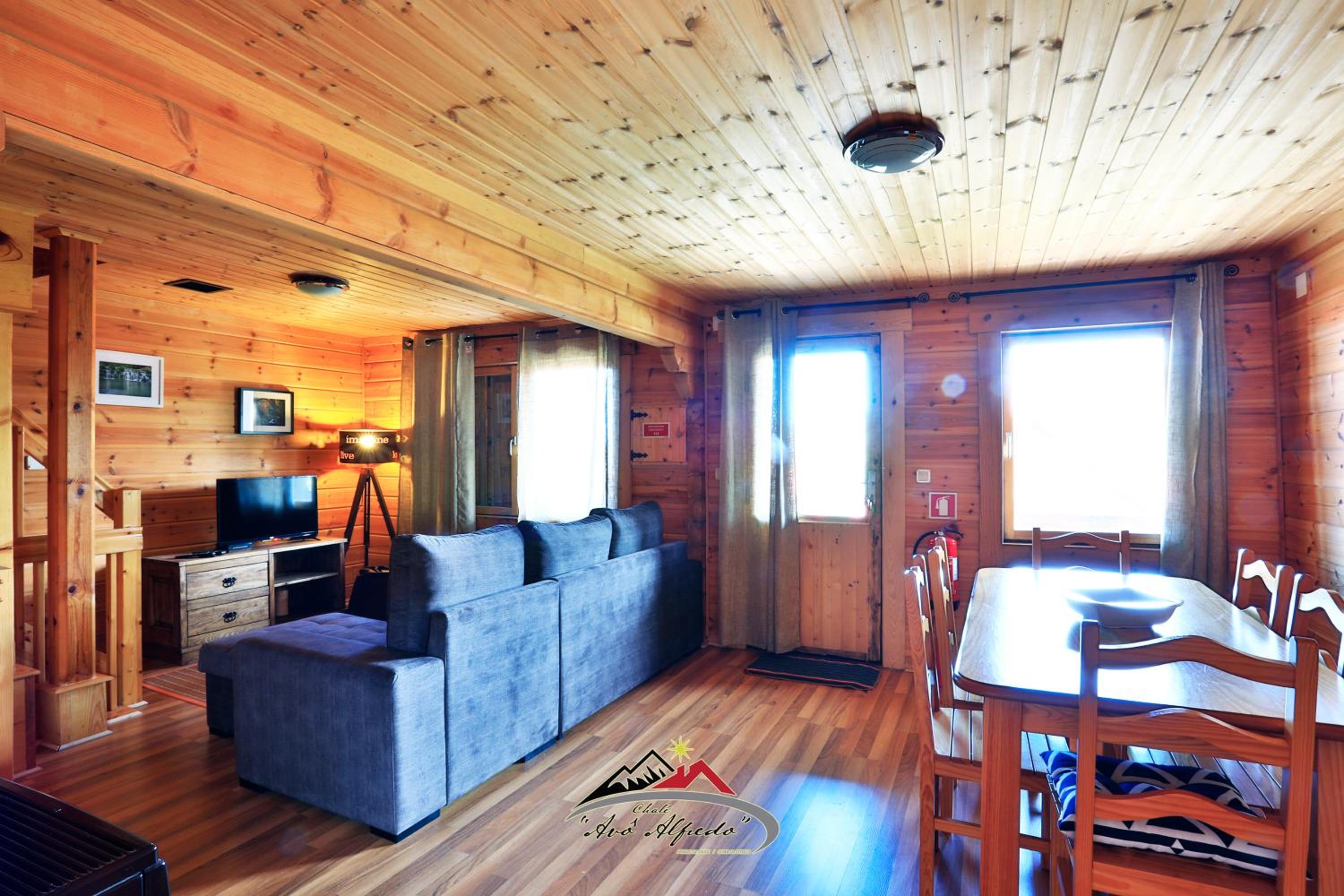Three-Bedroom Chalet photo 1