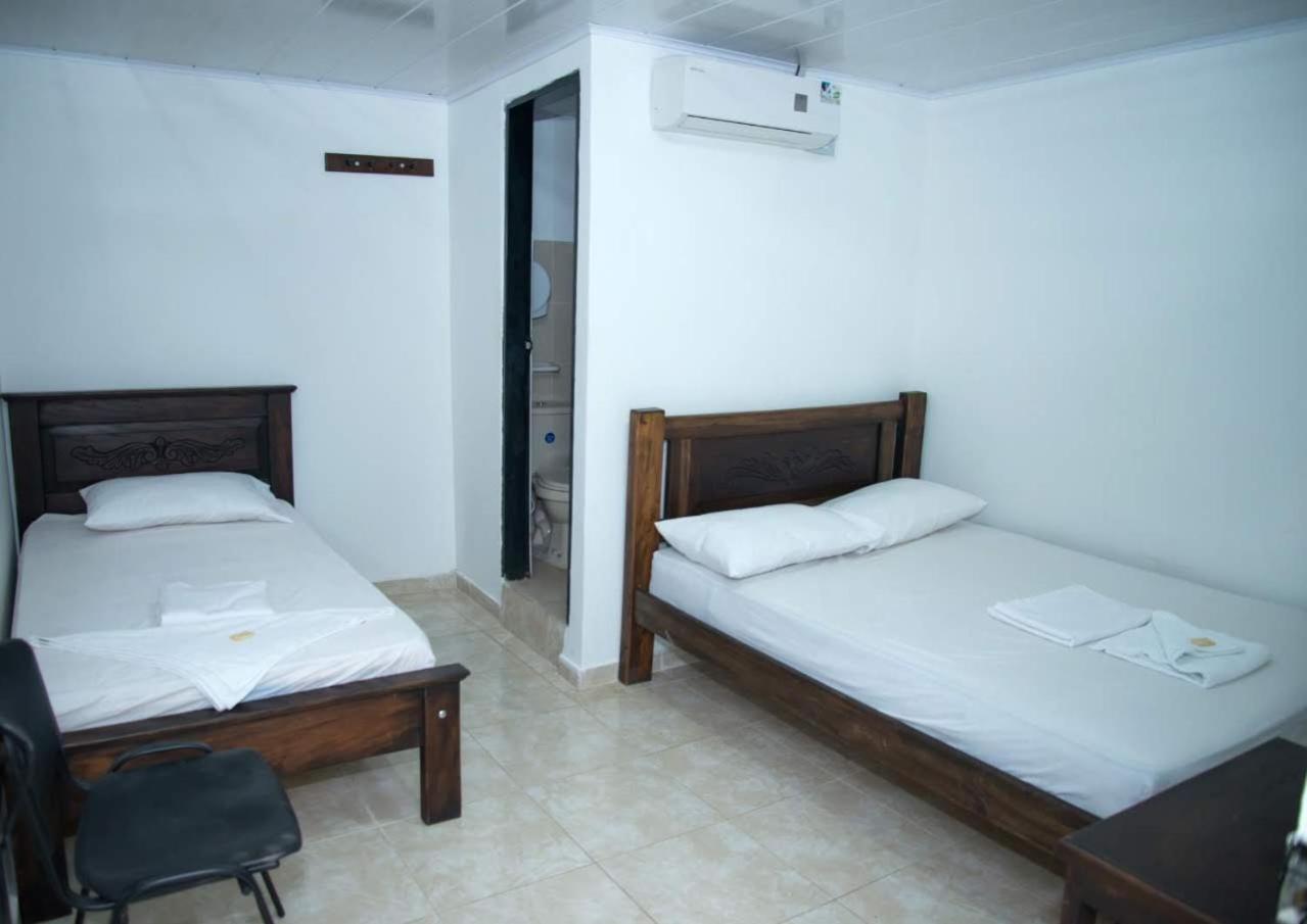 Standard Twin Room photo 2