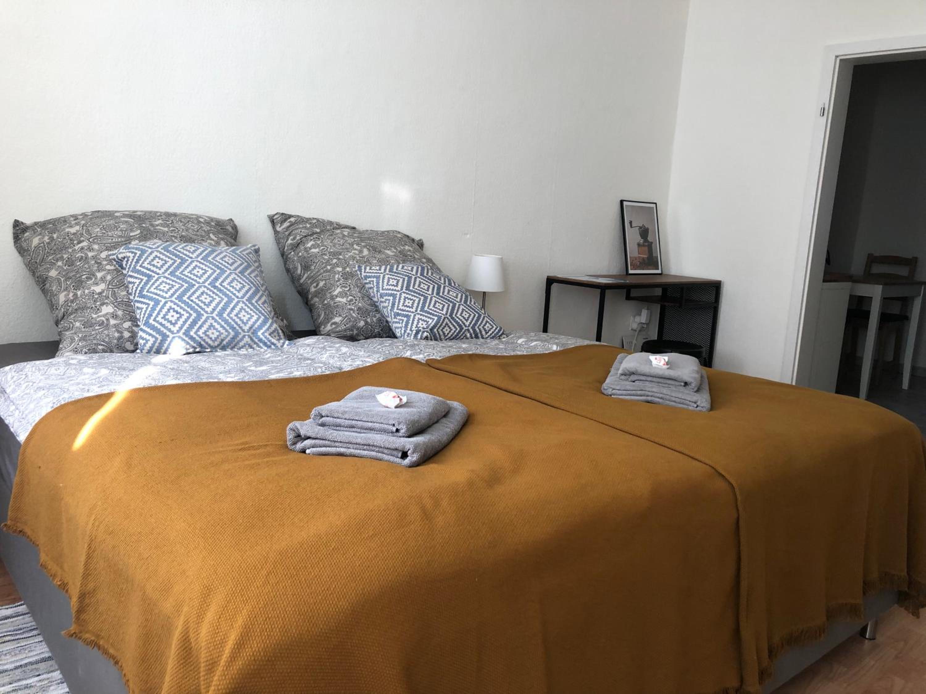 One-Bedroom Apartment - Photo 1