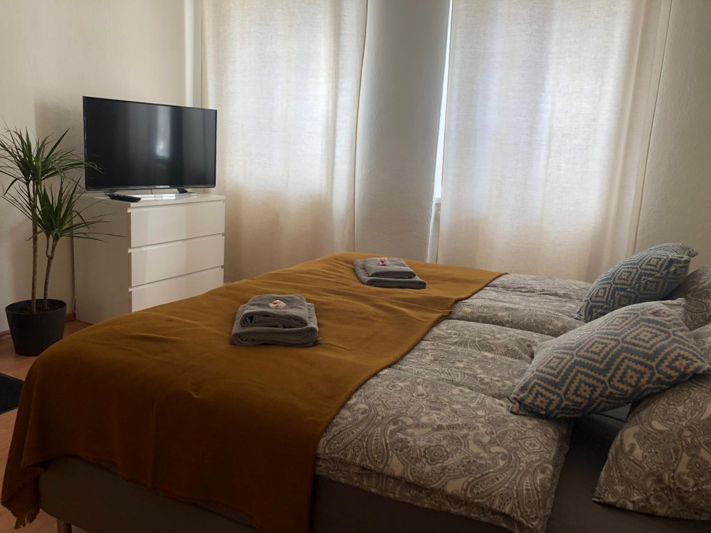 One-Bedroom Apartment - Photo 13