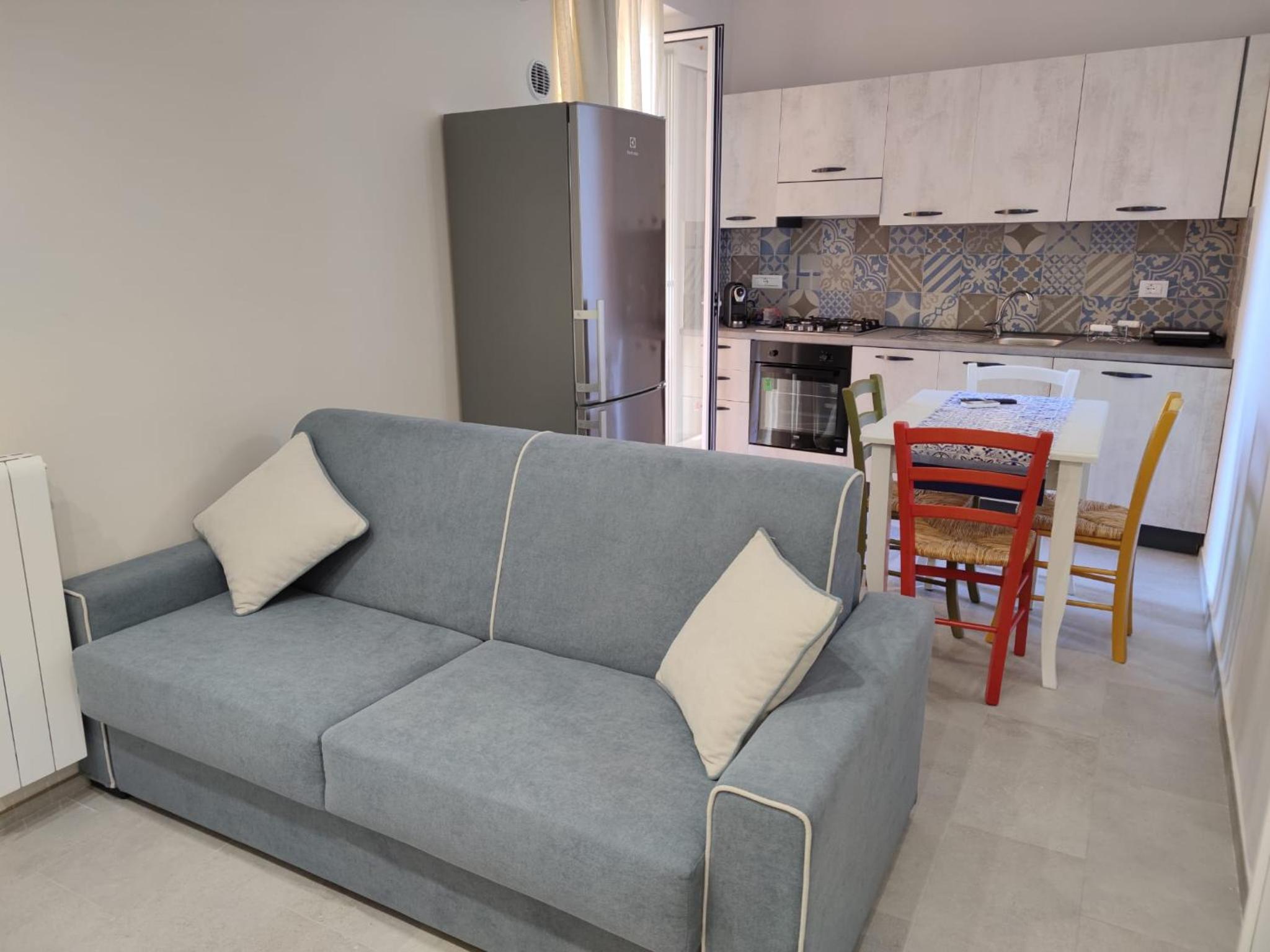 One-Bedroom House - Photo 6