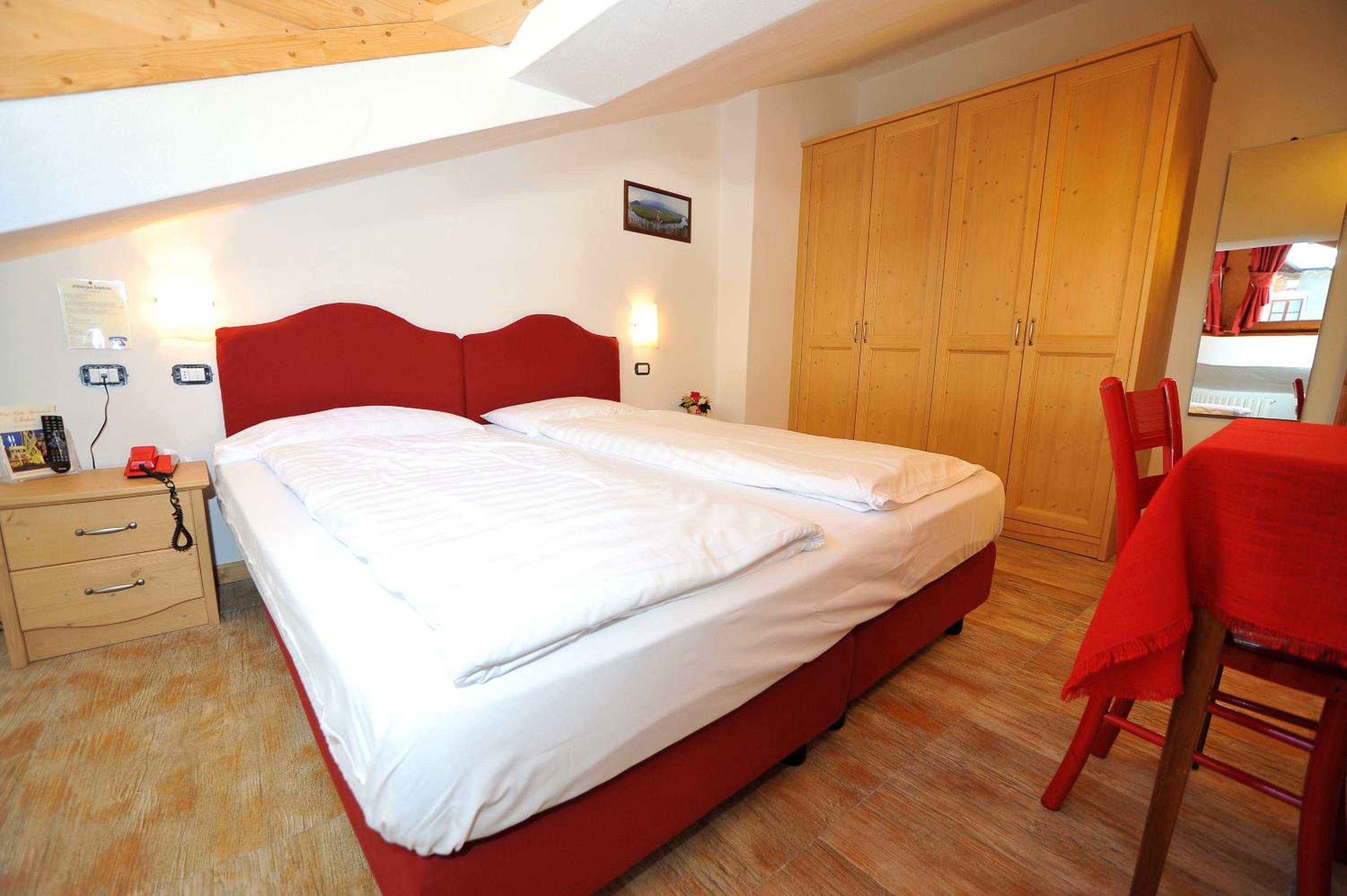 Two-Bedroom Apartment (6 Adults) photo 1