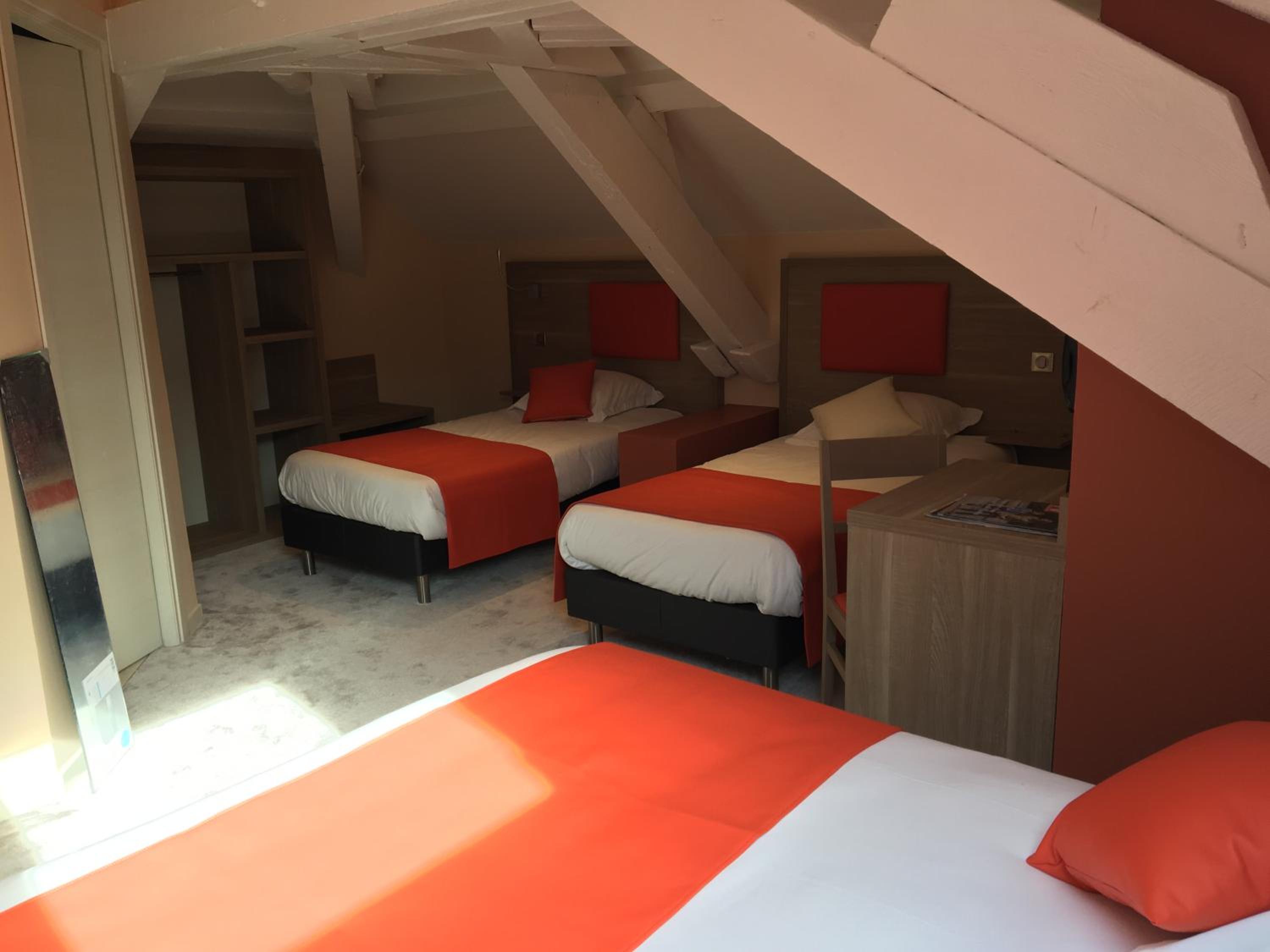 Standard Quadruple Room photo 1