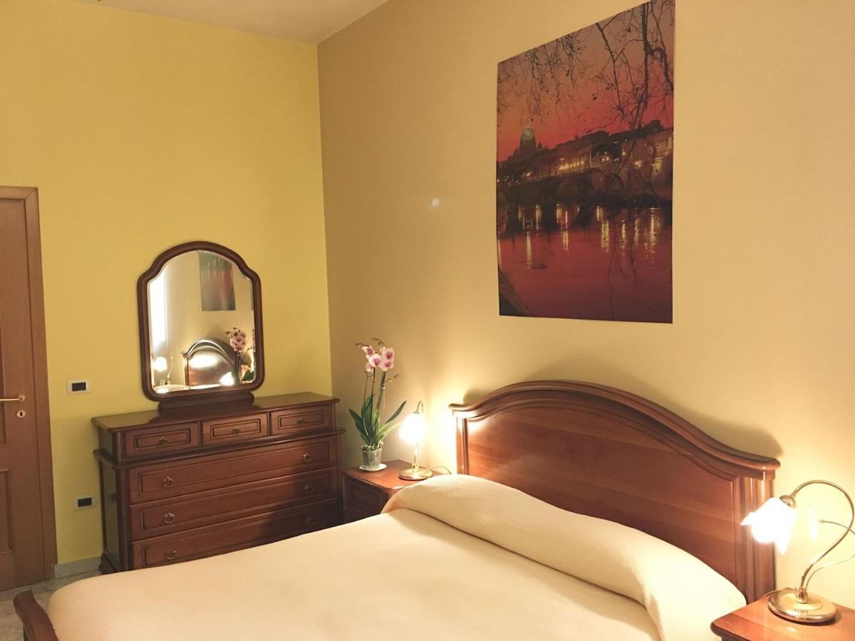 Double Room with Private Bathroom photo 3