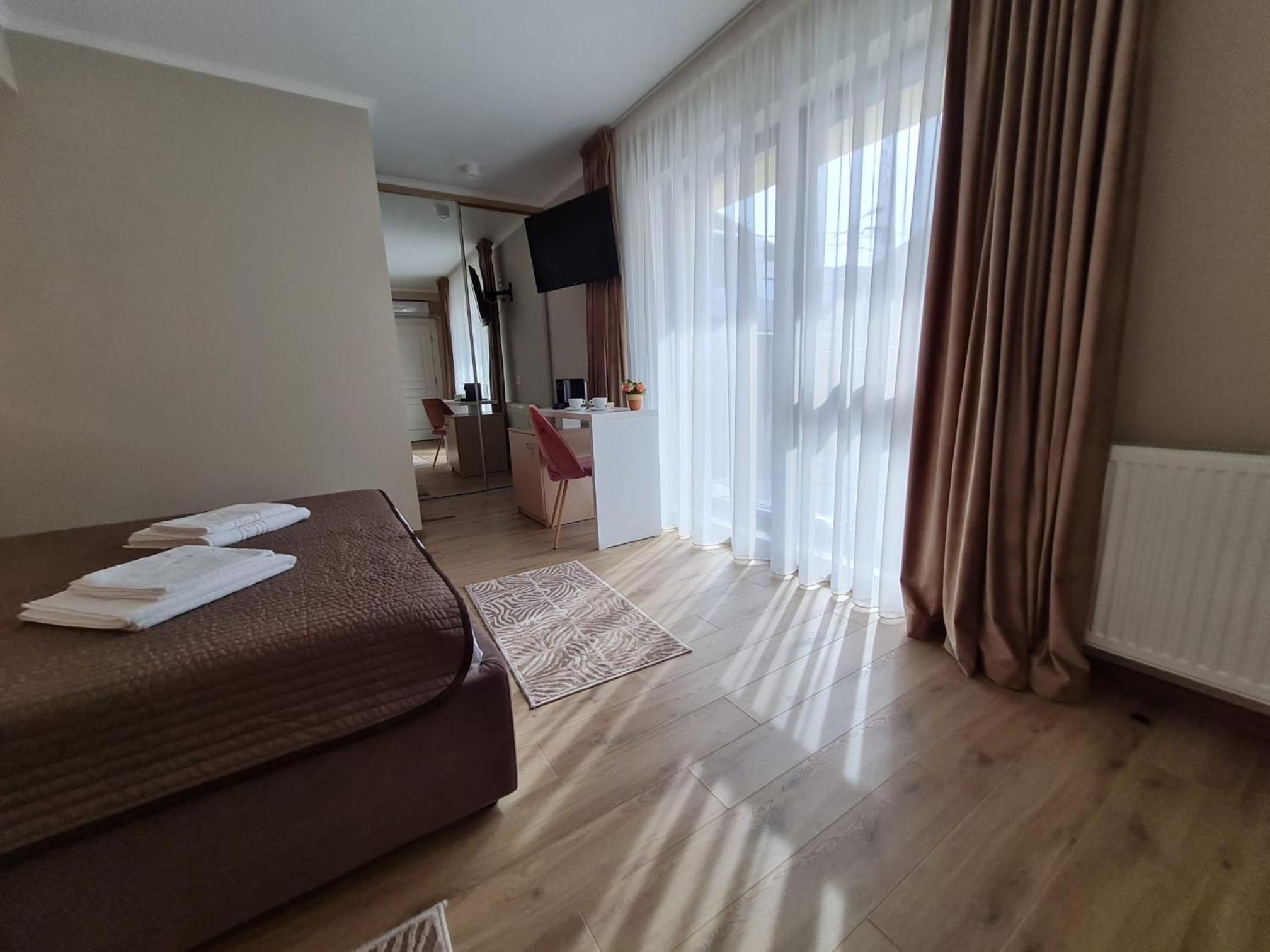 Deluxe Double Room with Balcony