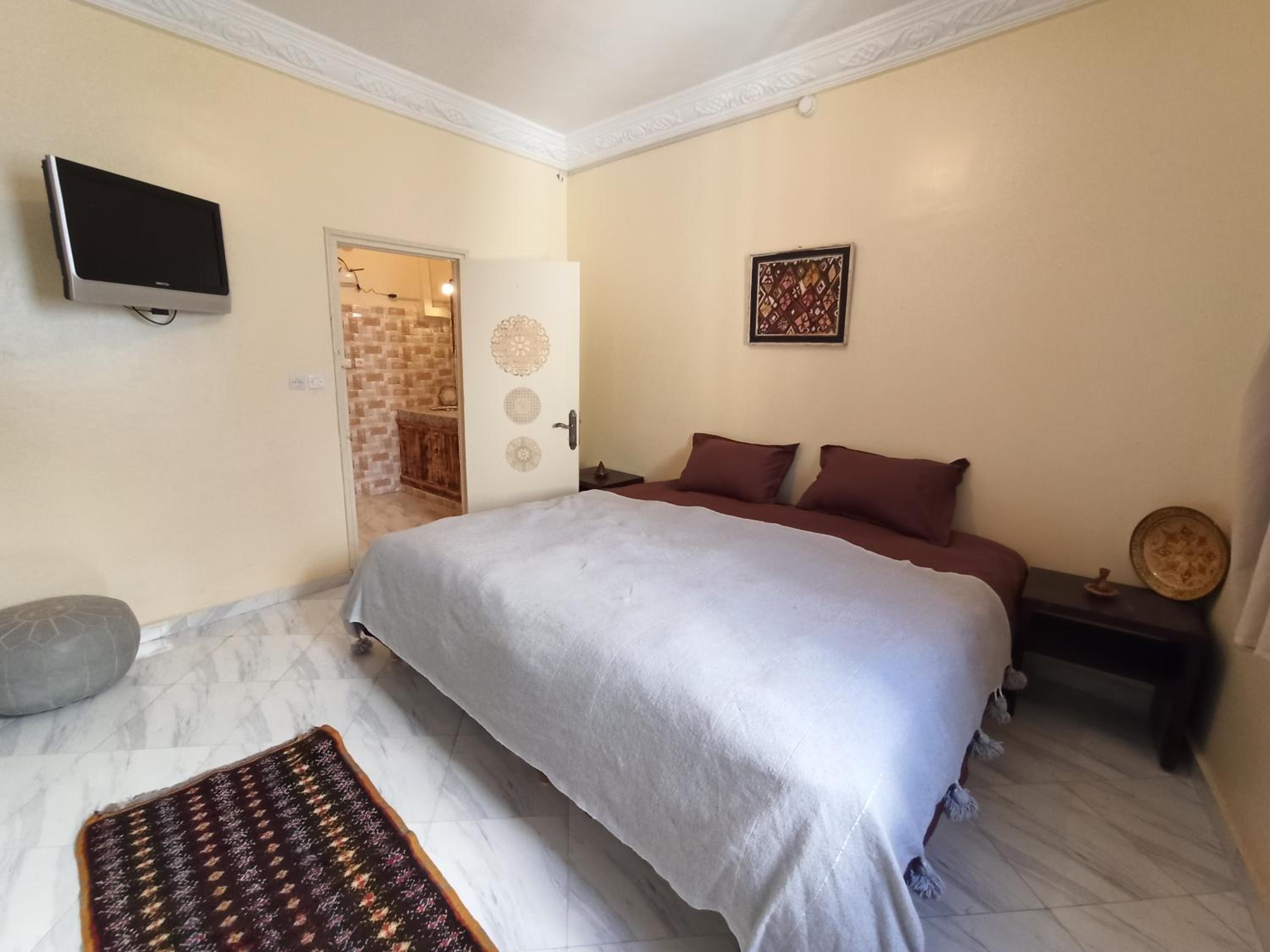 Double Room with Private Bathroom photo 2
