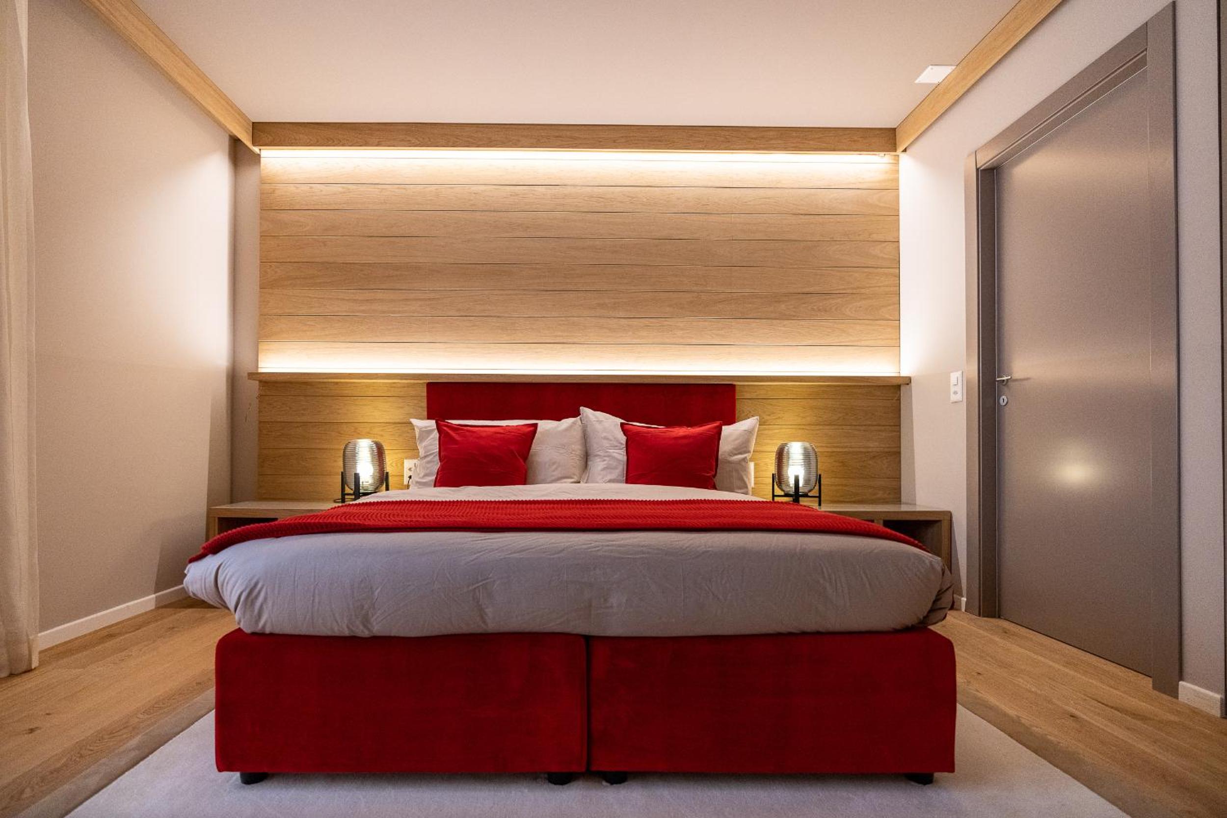 Deluxe Junior Suite with Kitchenette - Photo 9