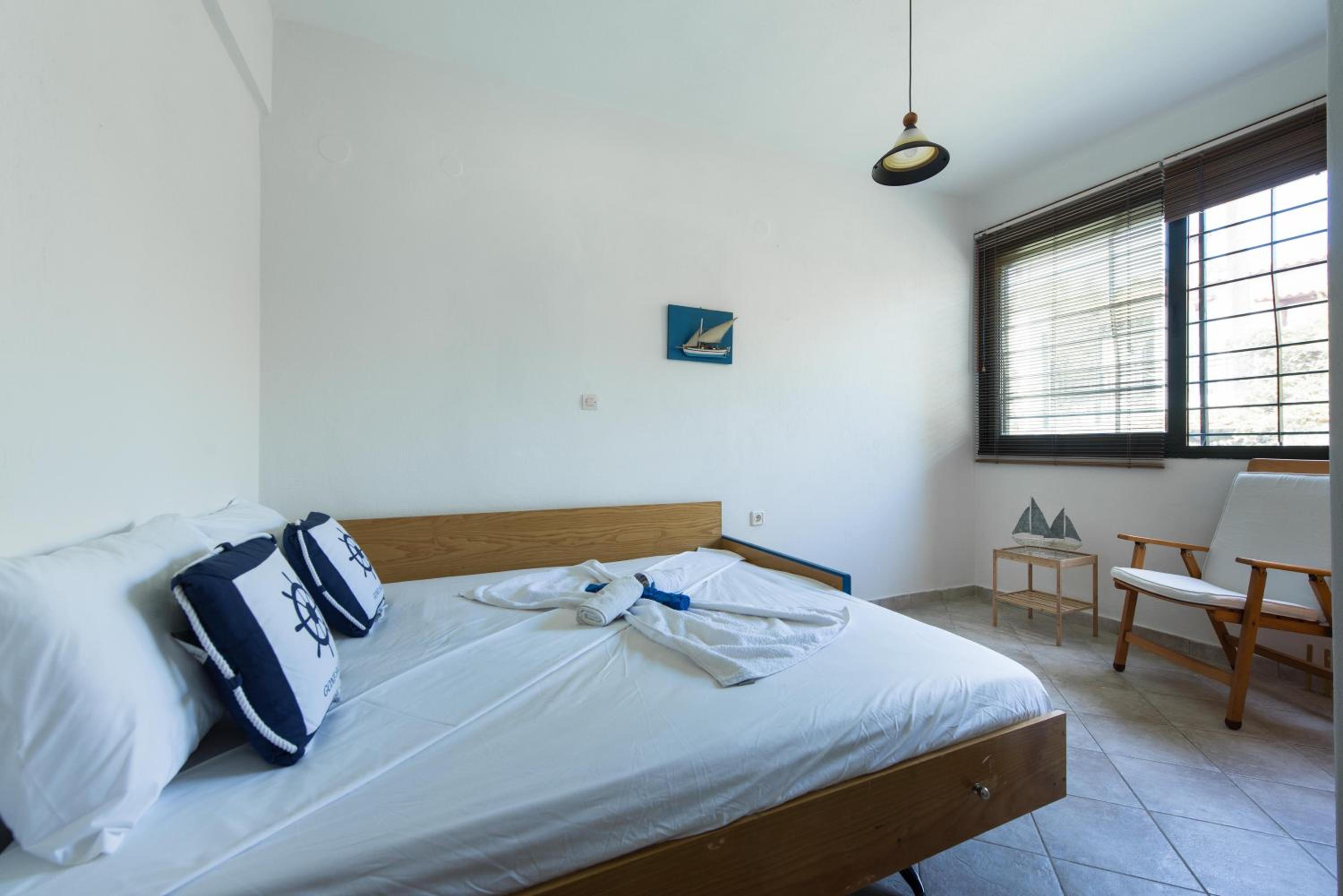 Apartment - Ground Floor photo 2