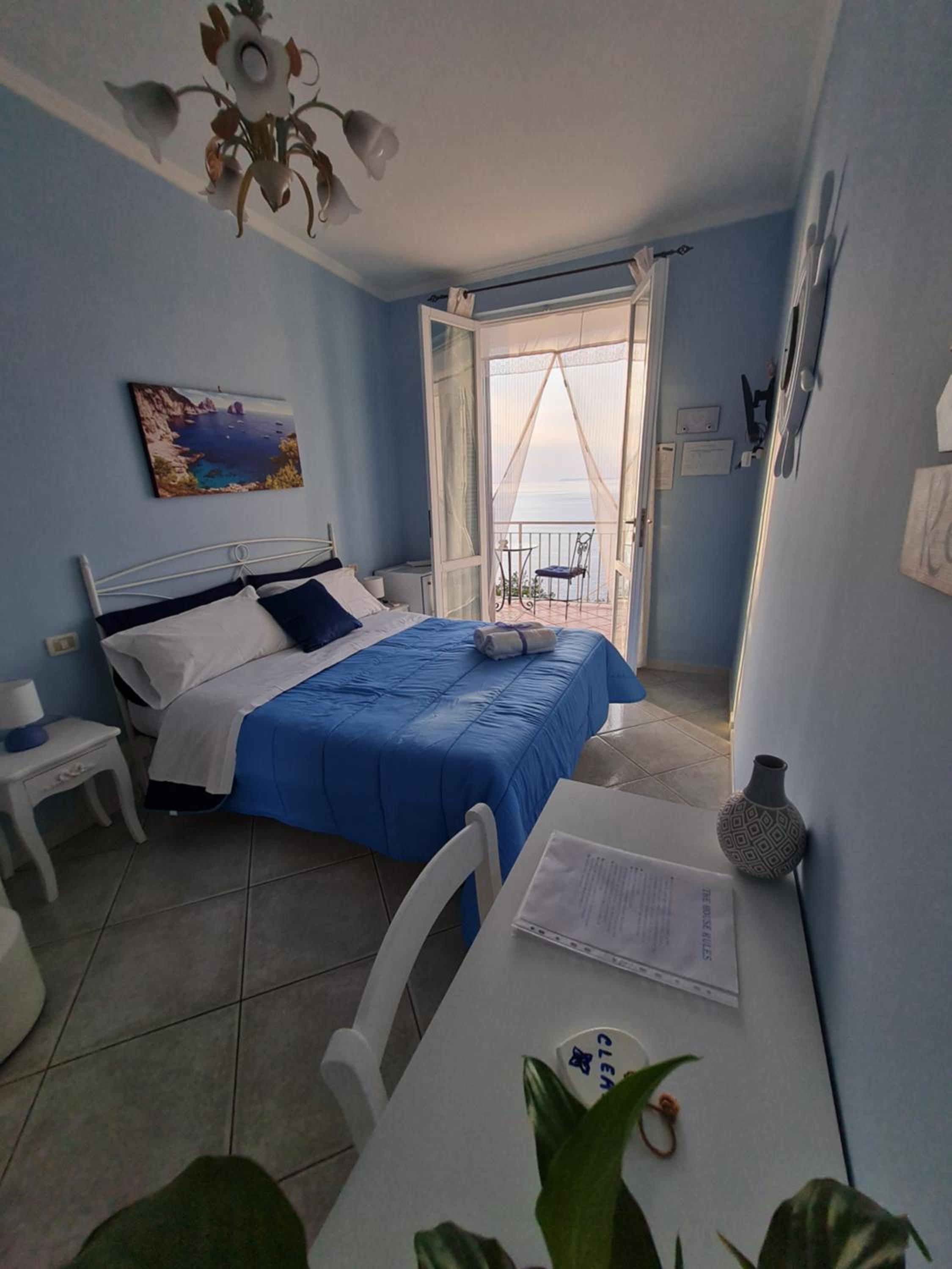 Double Room with Balcony and Sea View
