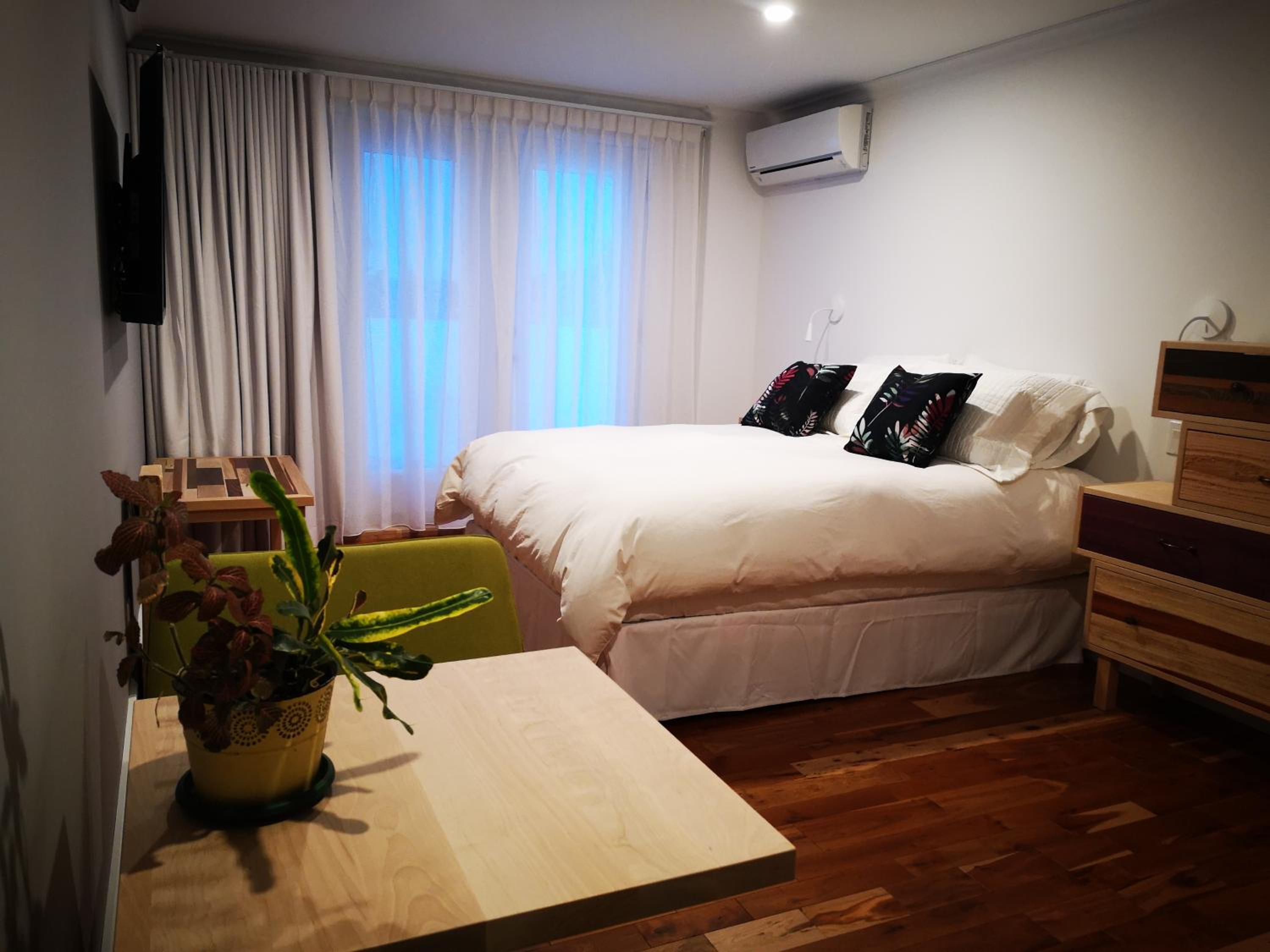 Queen Room with Balcony photo 1