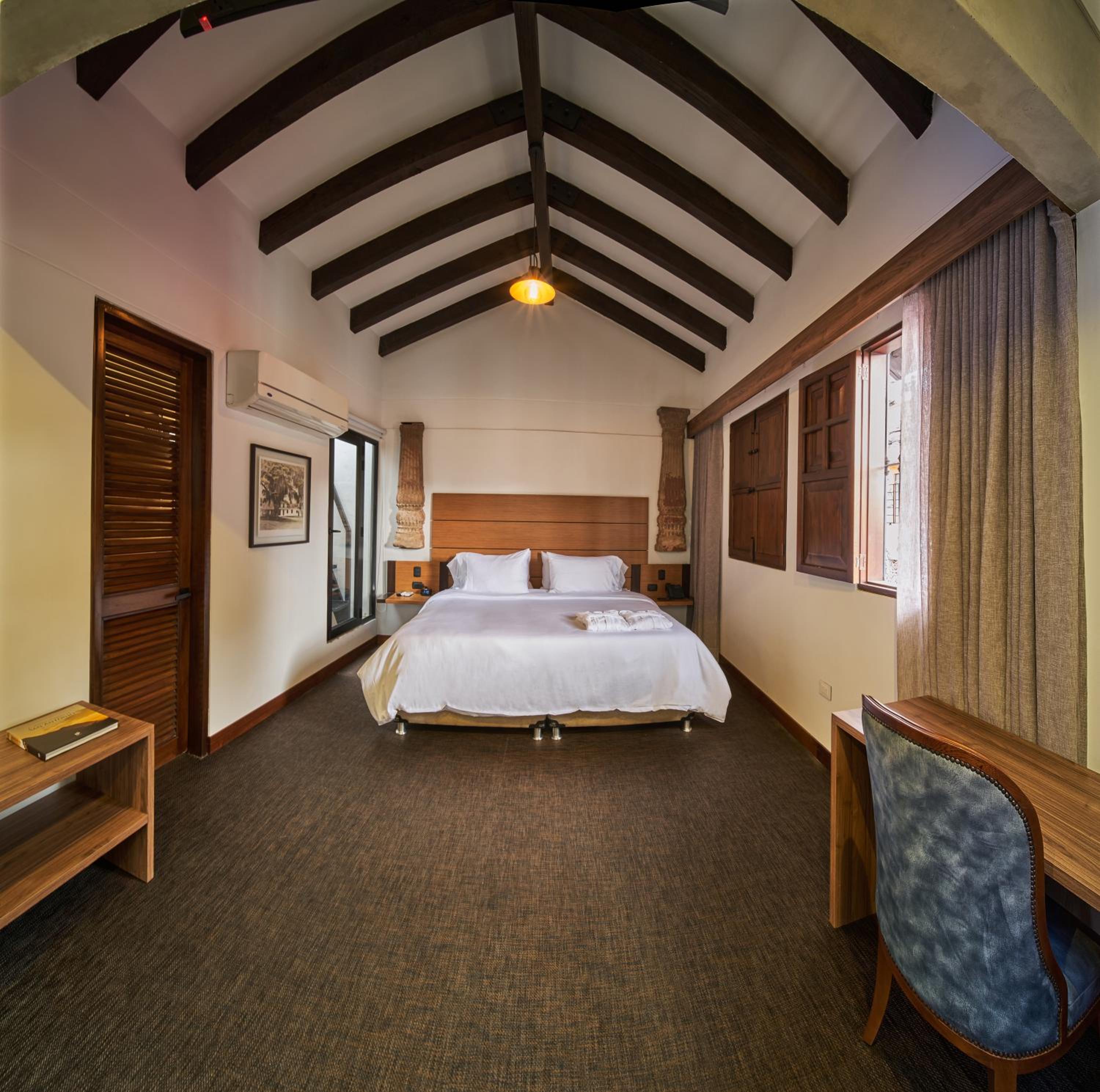 Queen Room