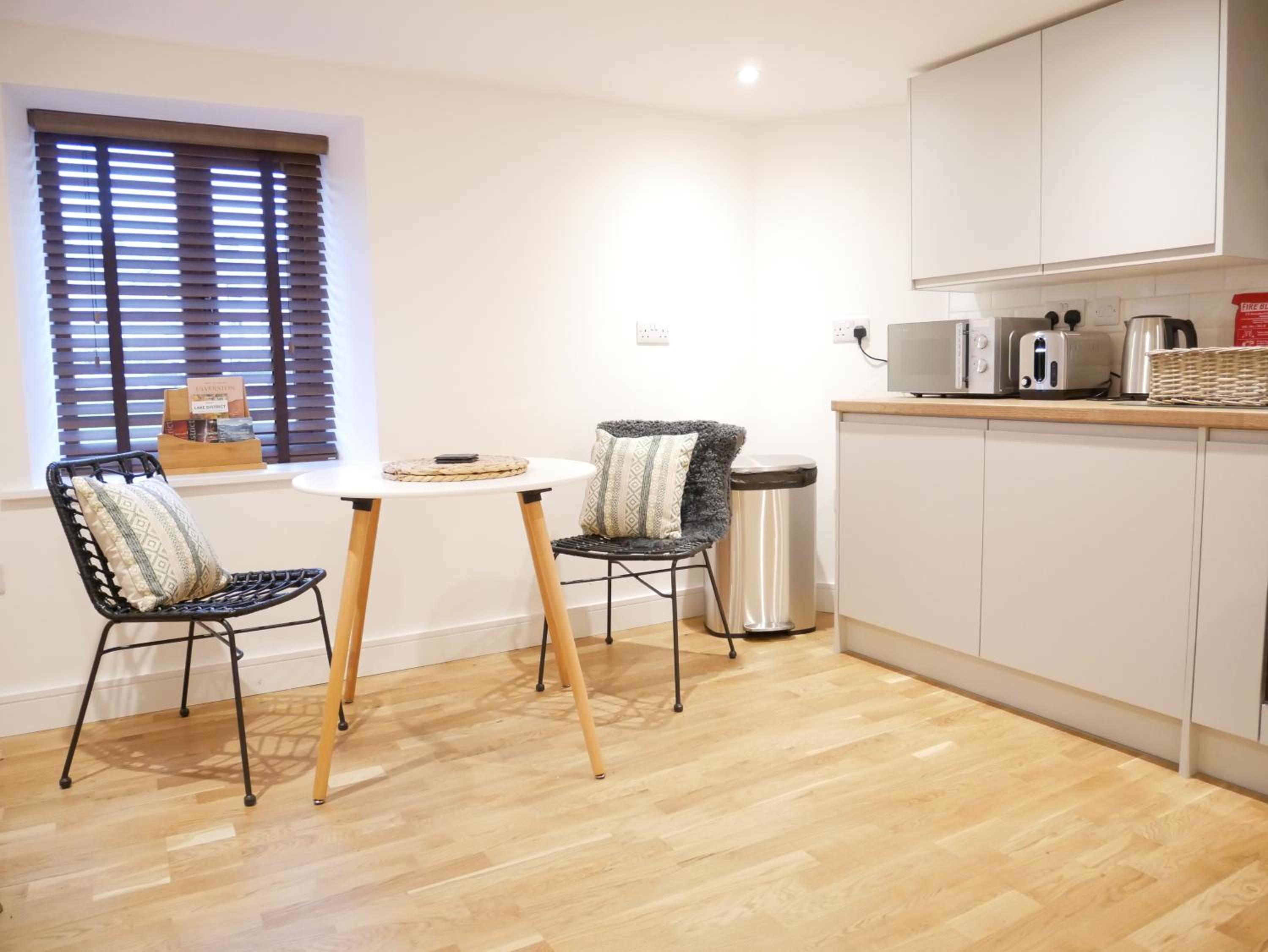 Apartment photo 2