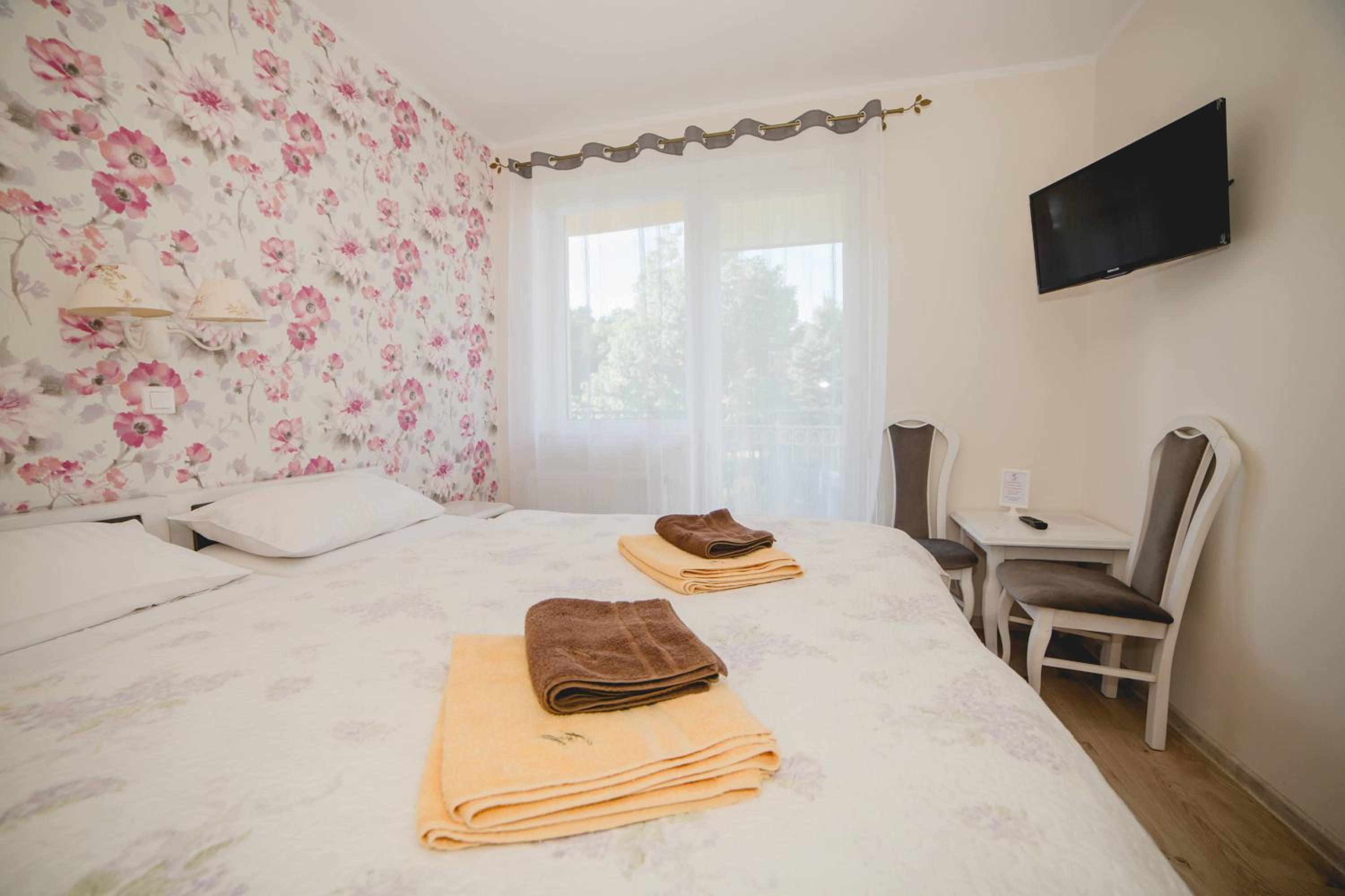 Standard Twin Room photo 2