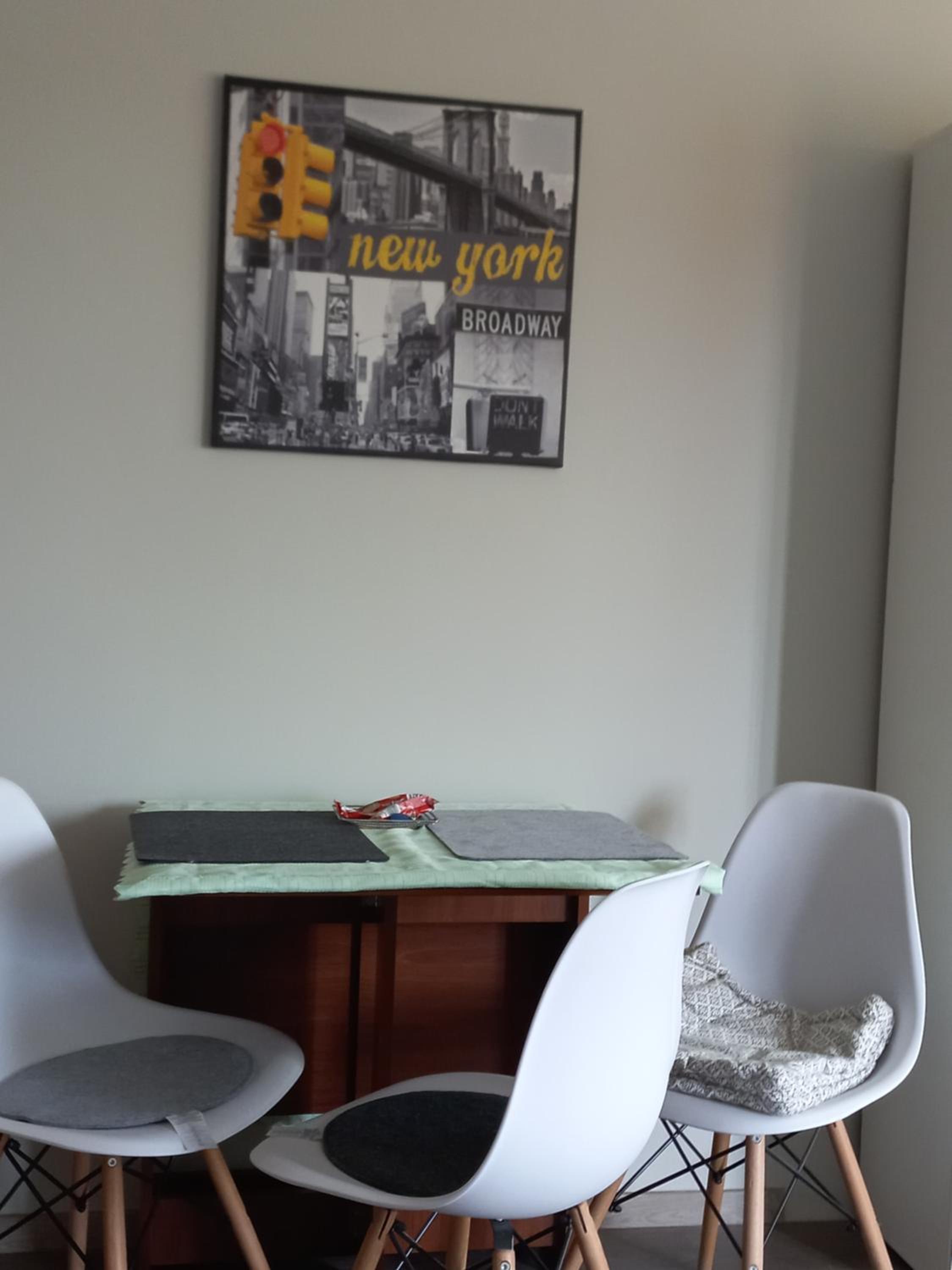 One-Bedroom Apartment - Photo 10