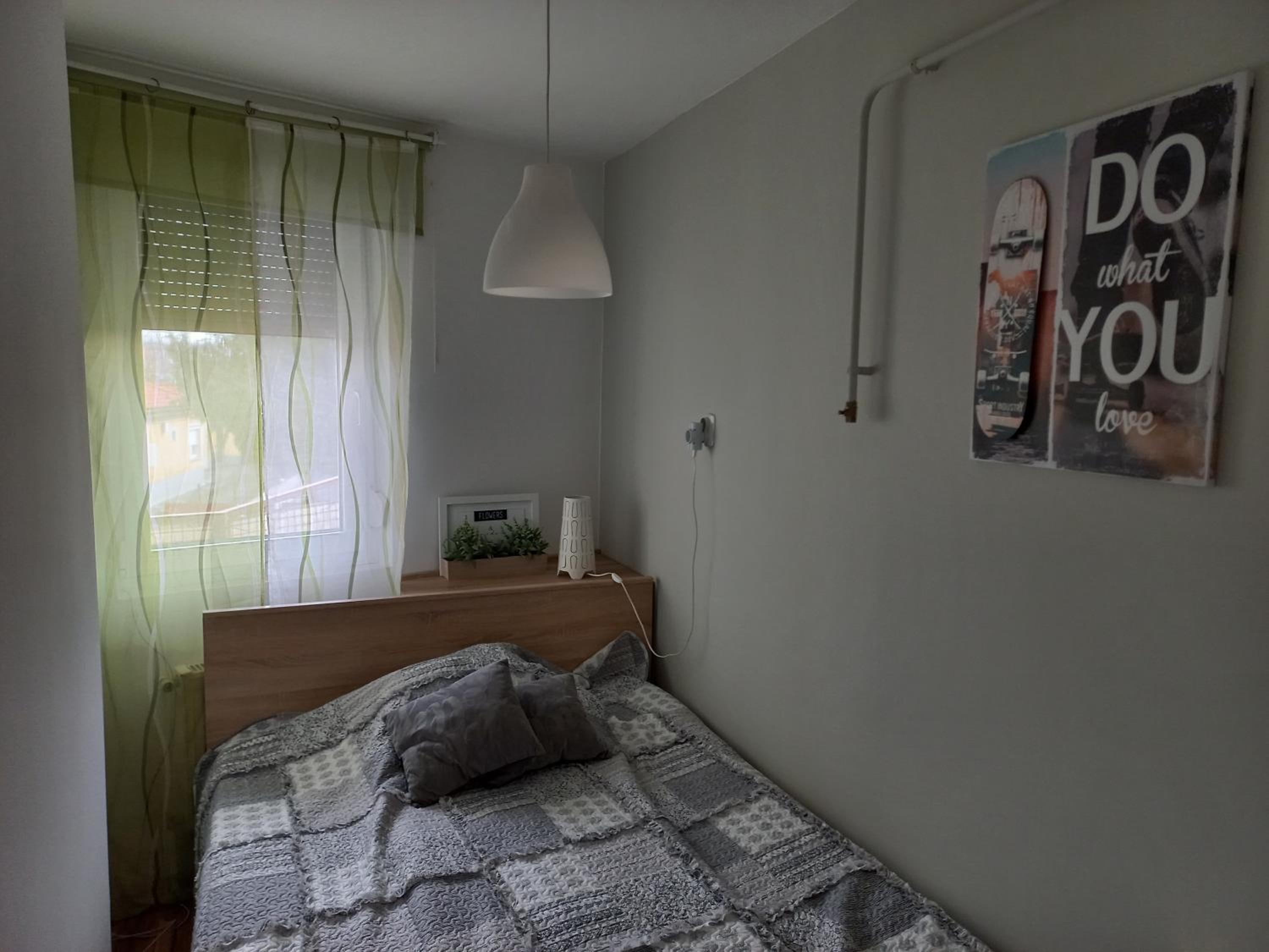 One-Bedroom Apartment - Photo 15