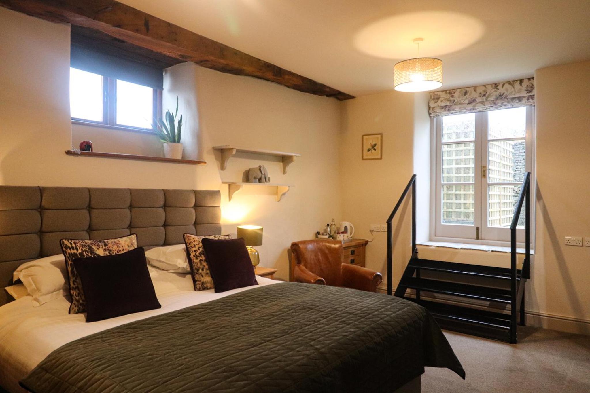 Deluxe Double or Twin Room
