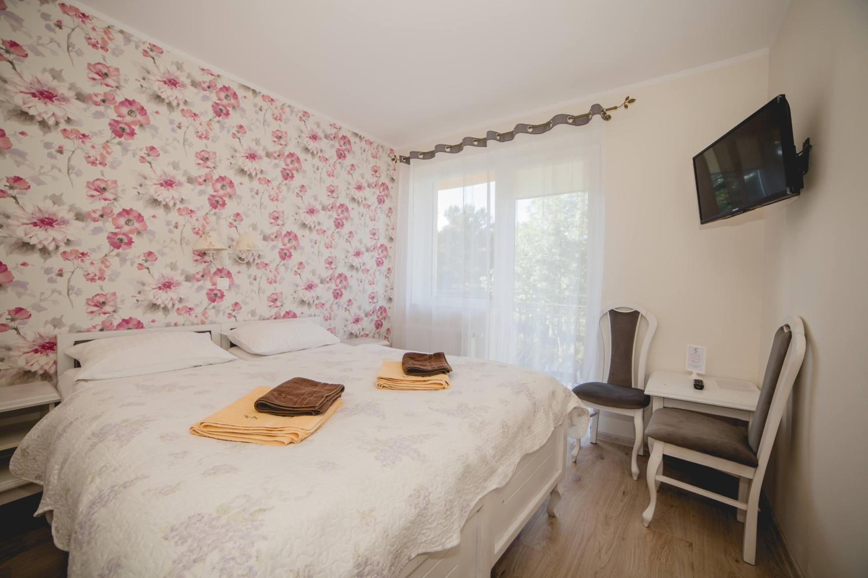 Standard Twin Room photo 3