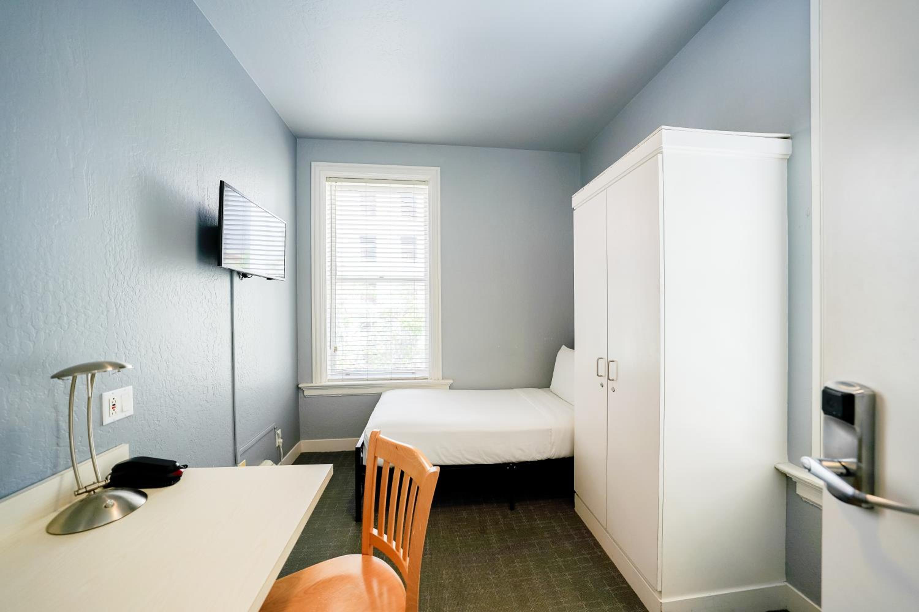 Economy Double Room with Shared Bathroom
