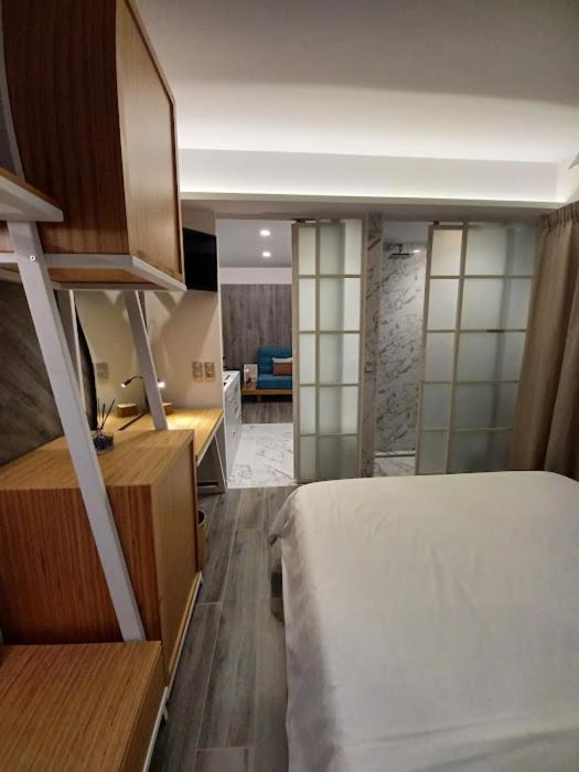 Studio Apartment - Photo 3