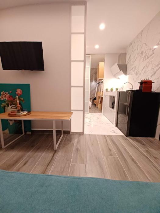 Studio Apartment - Photo 7