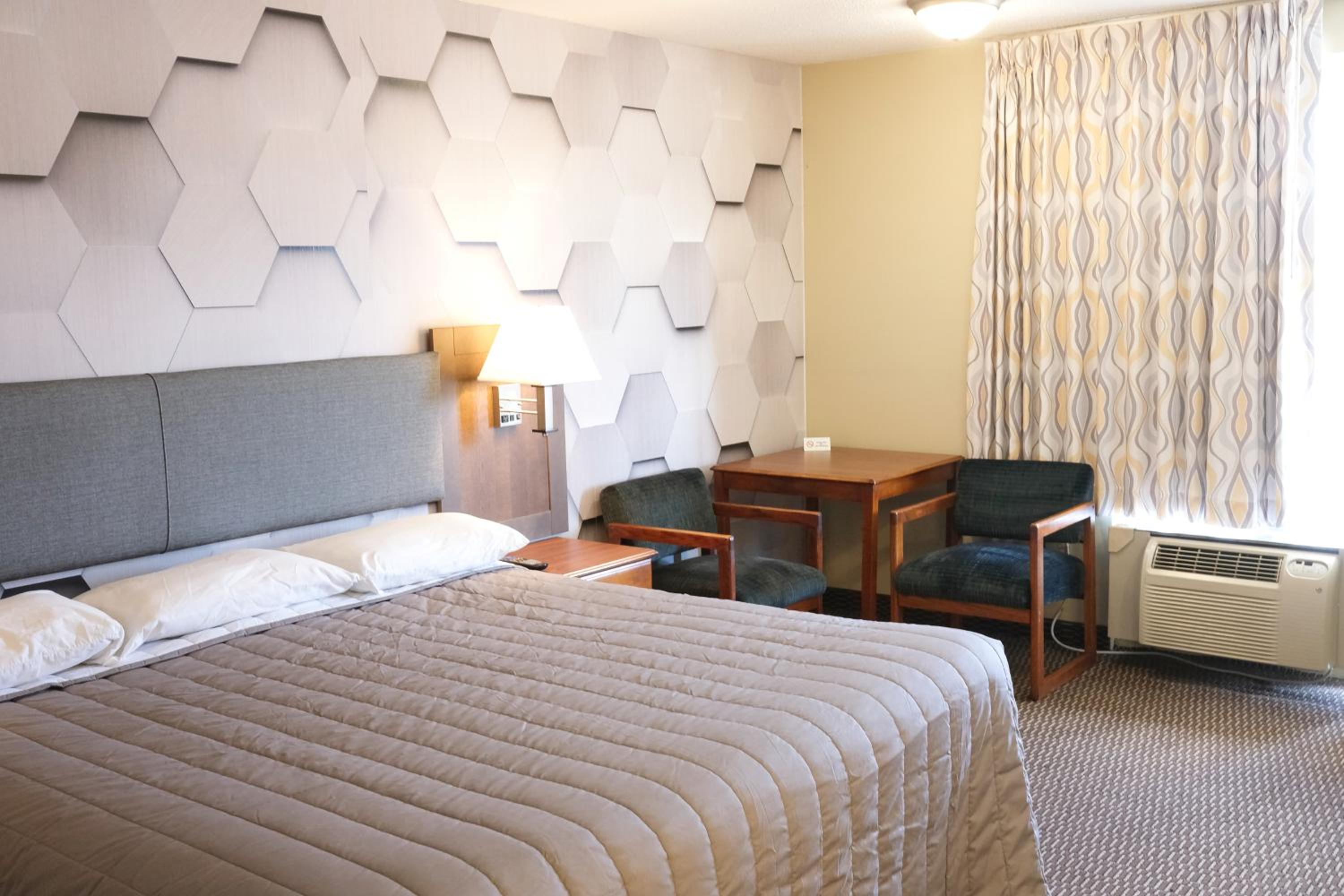 Superior King Room - Photo 25