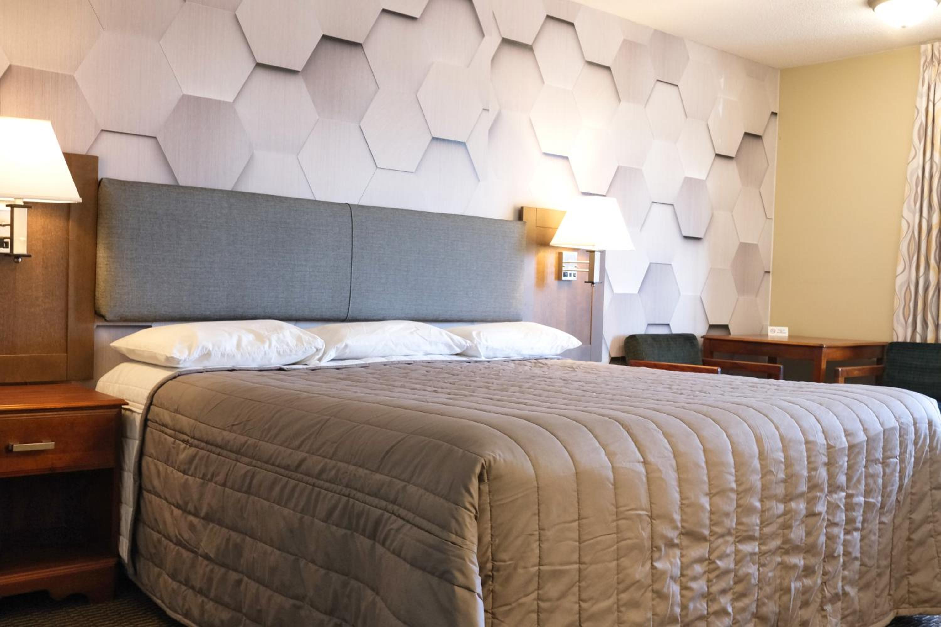 Superior King Room - Photo 23
