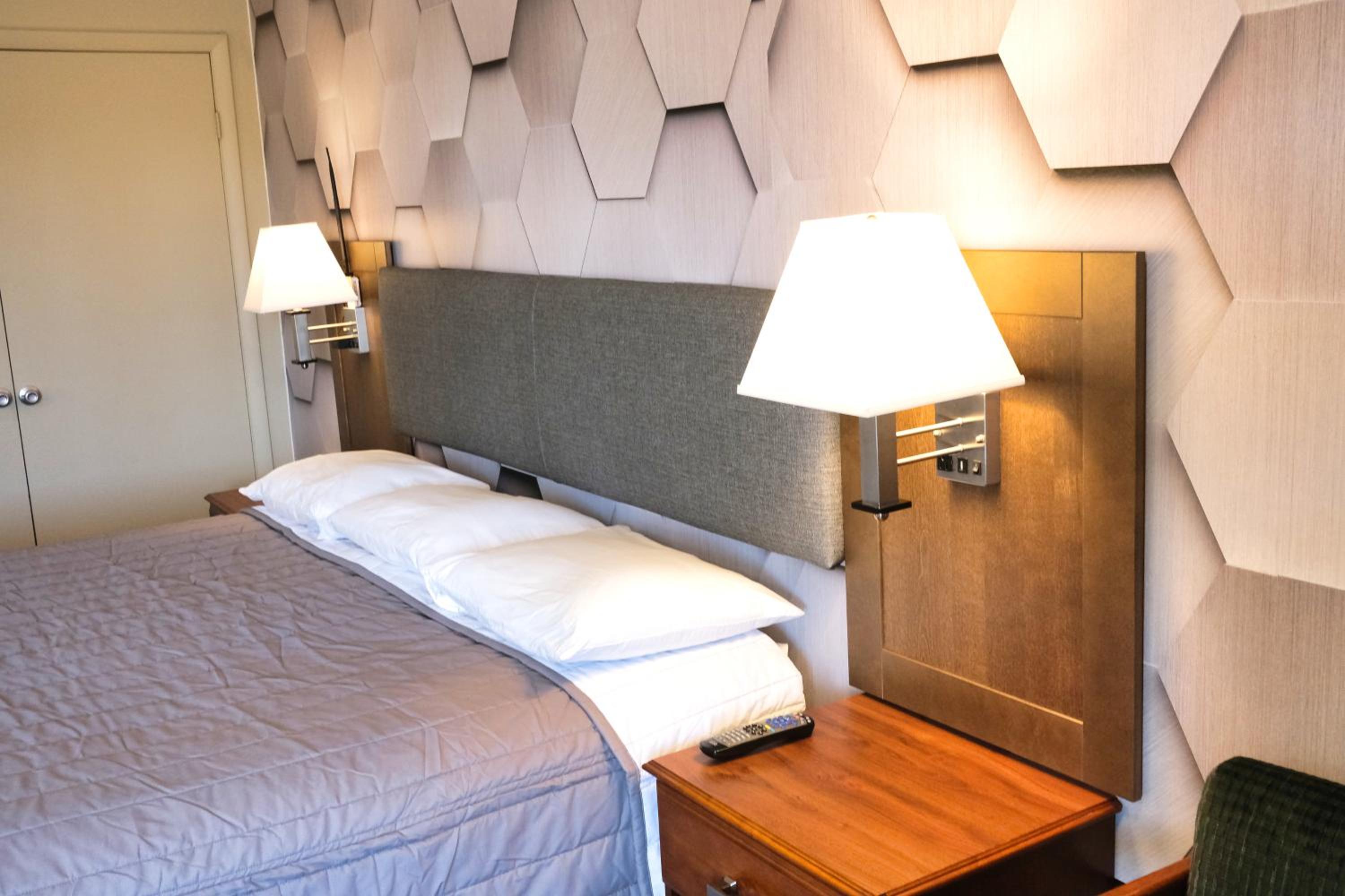 Superior King Room - Photo 3
