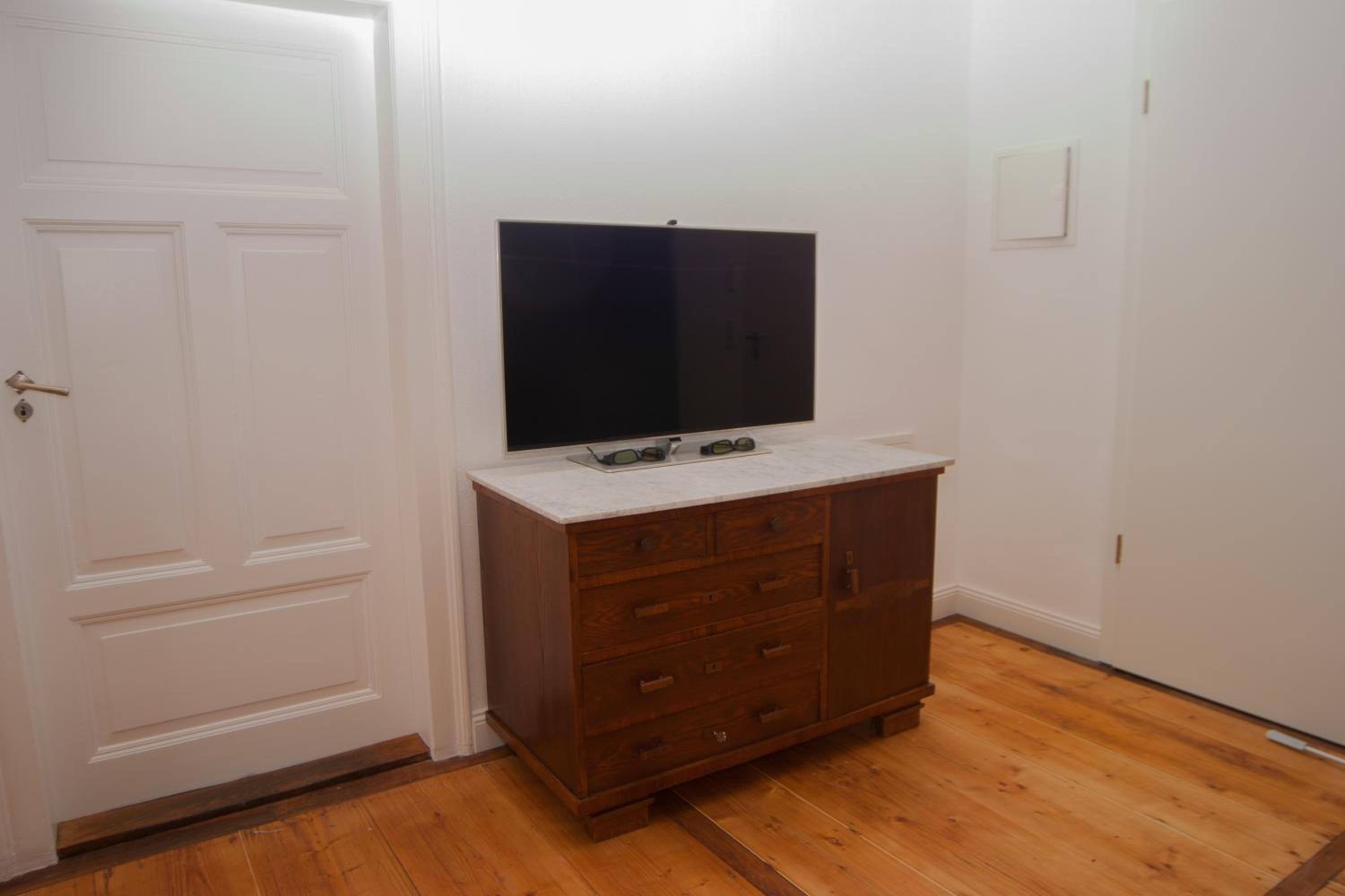 Apartment - Ground Floor photo 2