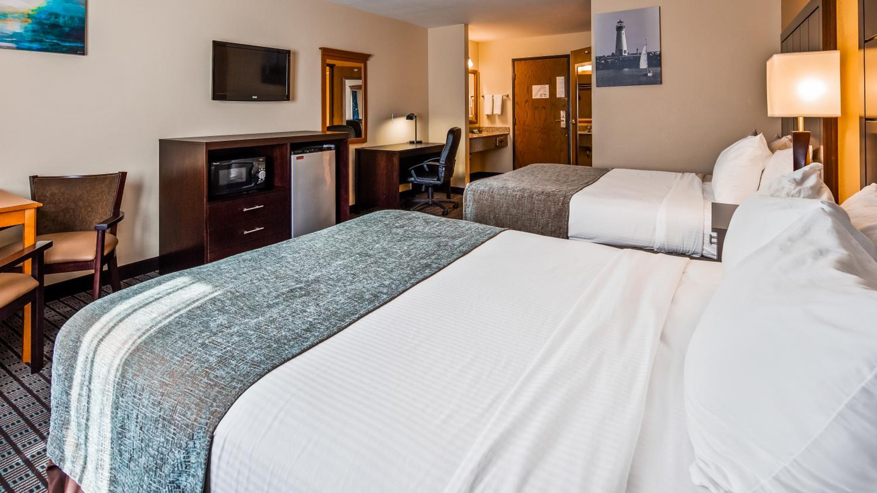 Double Room with Two Double Beds - Non-Smoking photo 3