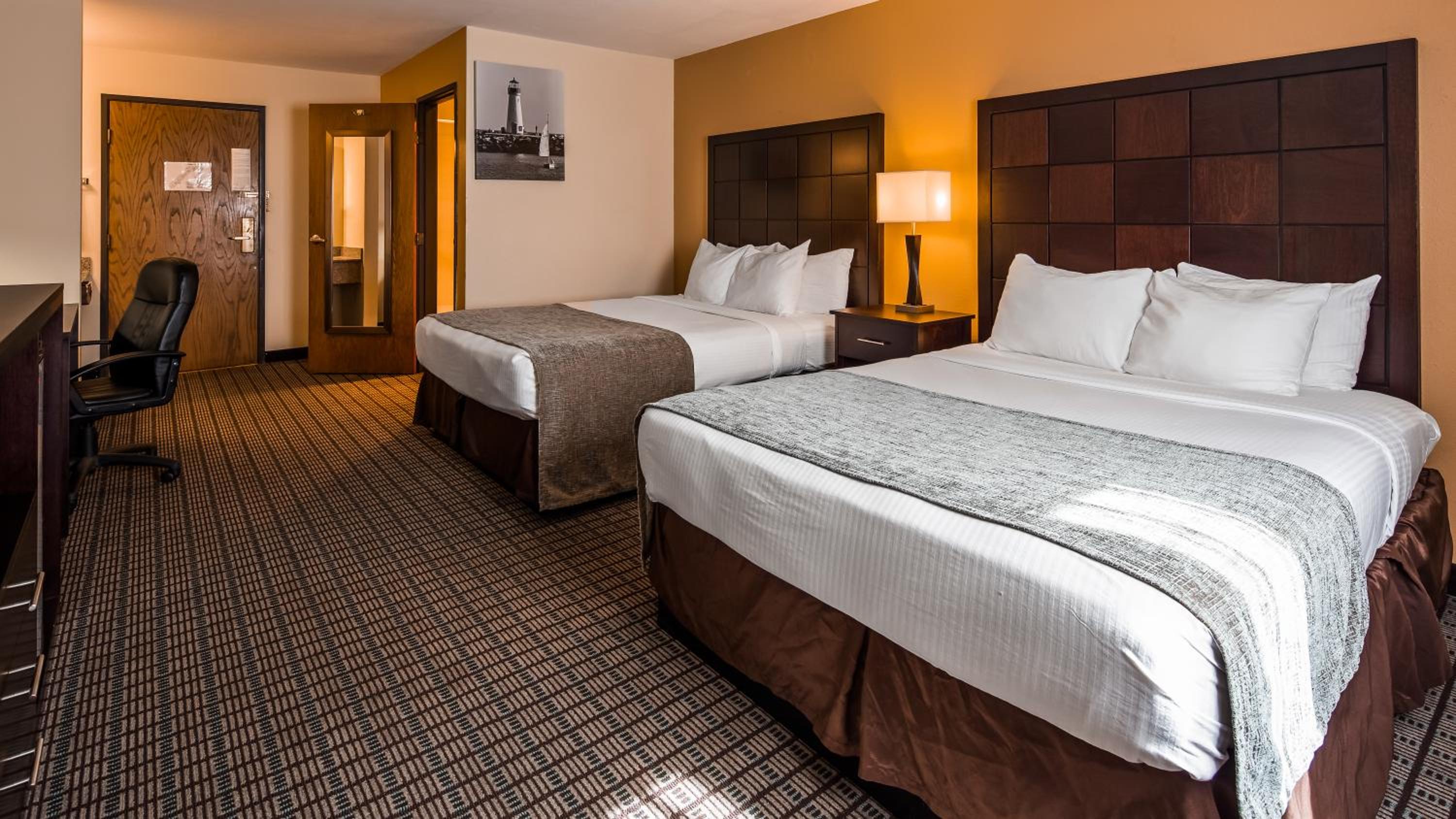 Double Room with Two Double Beds - Non-Smoking photo 1