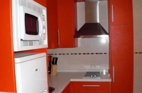 One-Bedroom Apartment - Photo 9