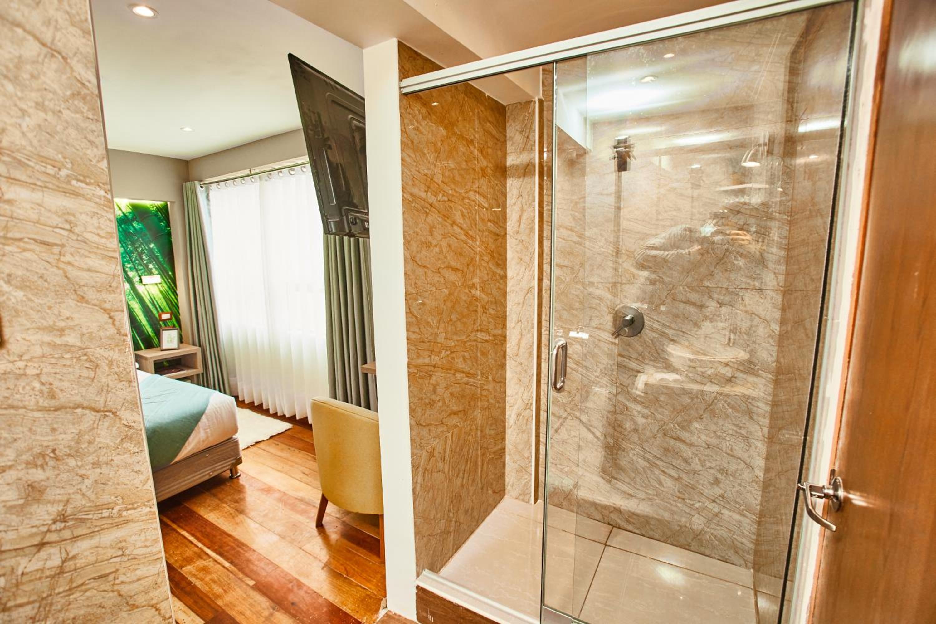Superior Queen Room