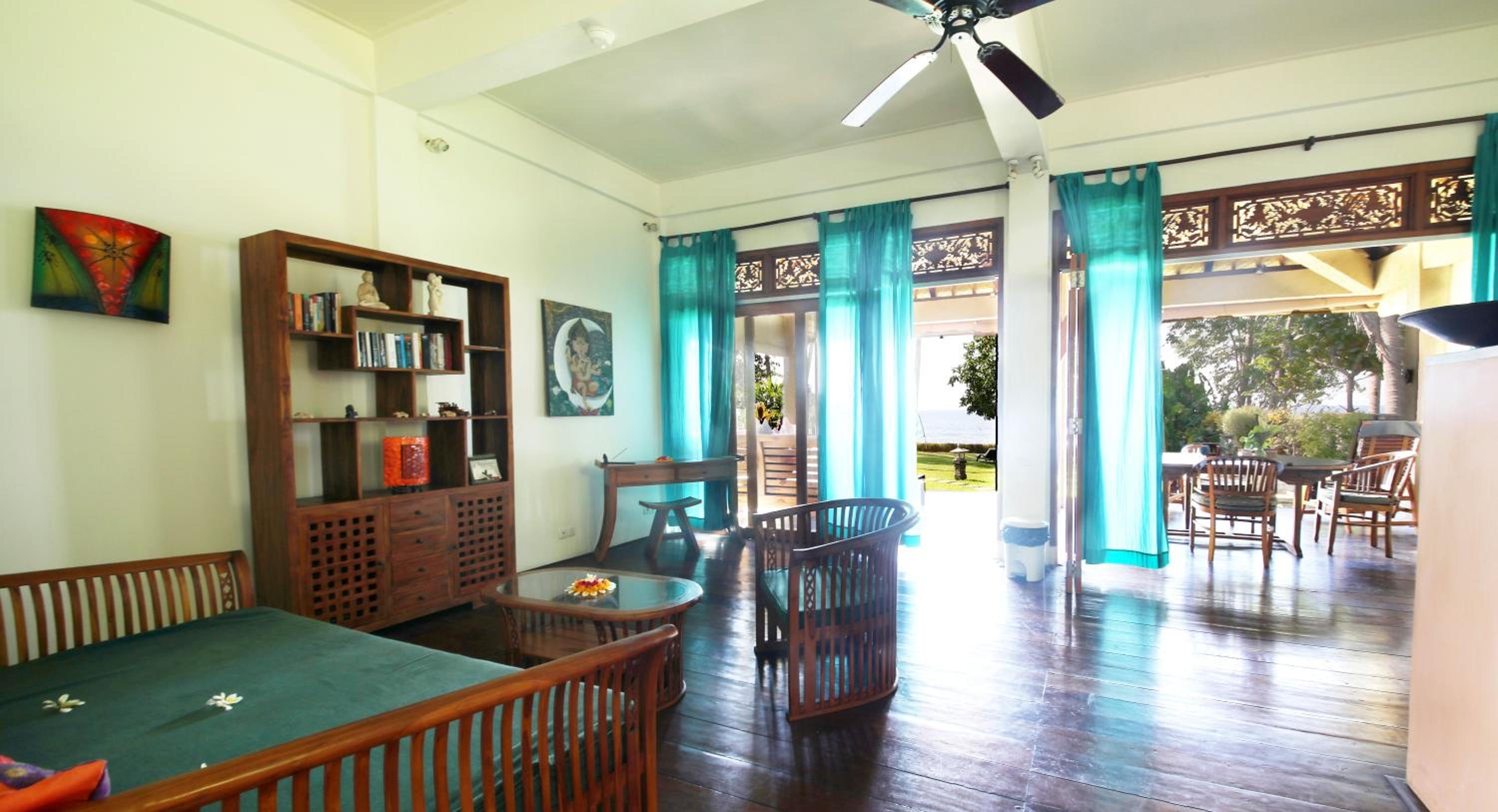 Two-Bedroom Villa - Photo 4