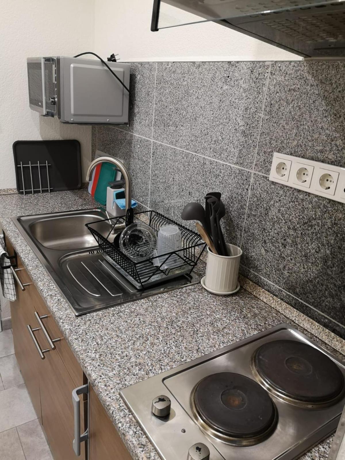 One-Bedroom Apartment - Photo 9