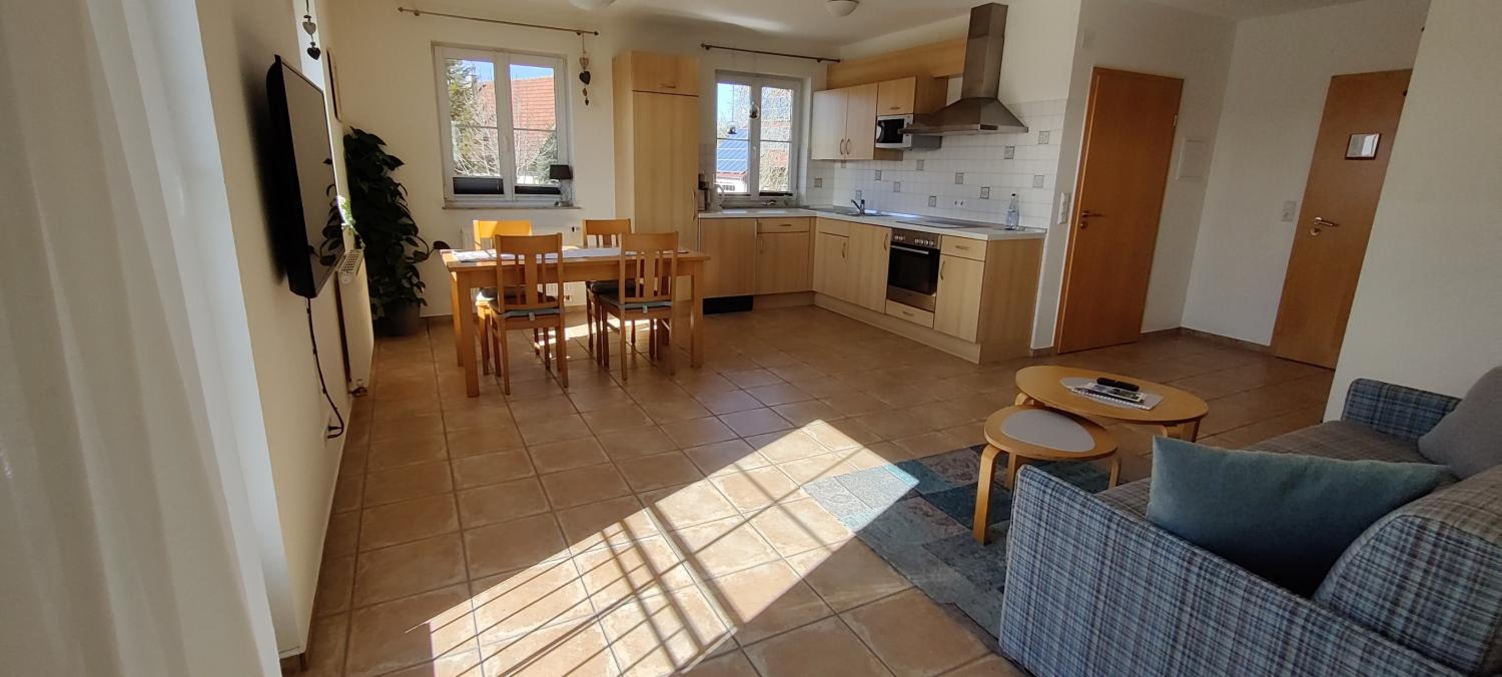 Apartment photo 2