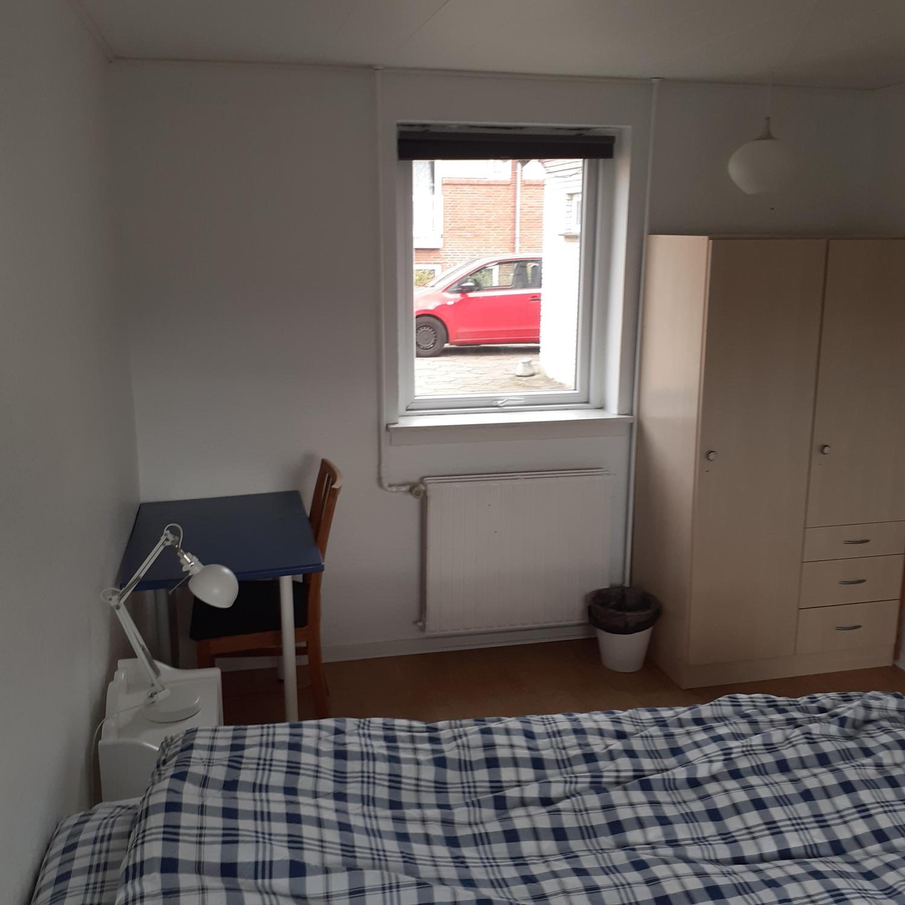 Double Room with Shared Bathroom photo 2