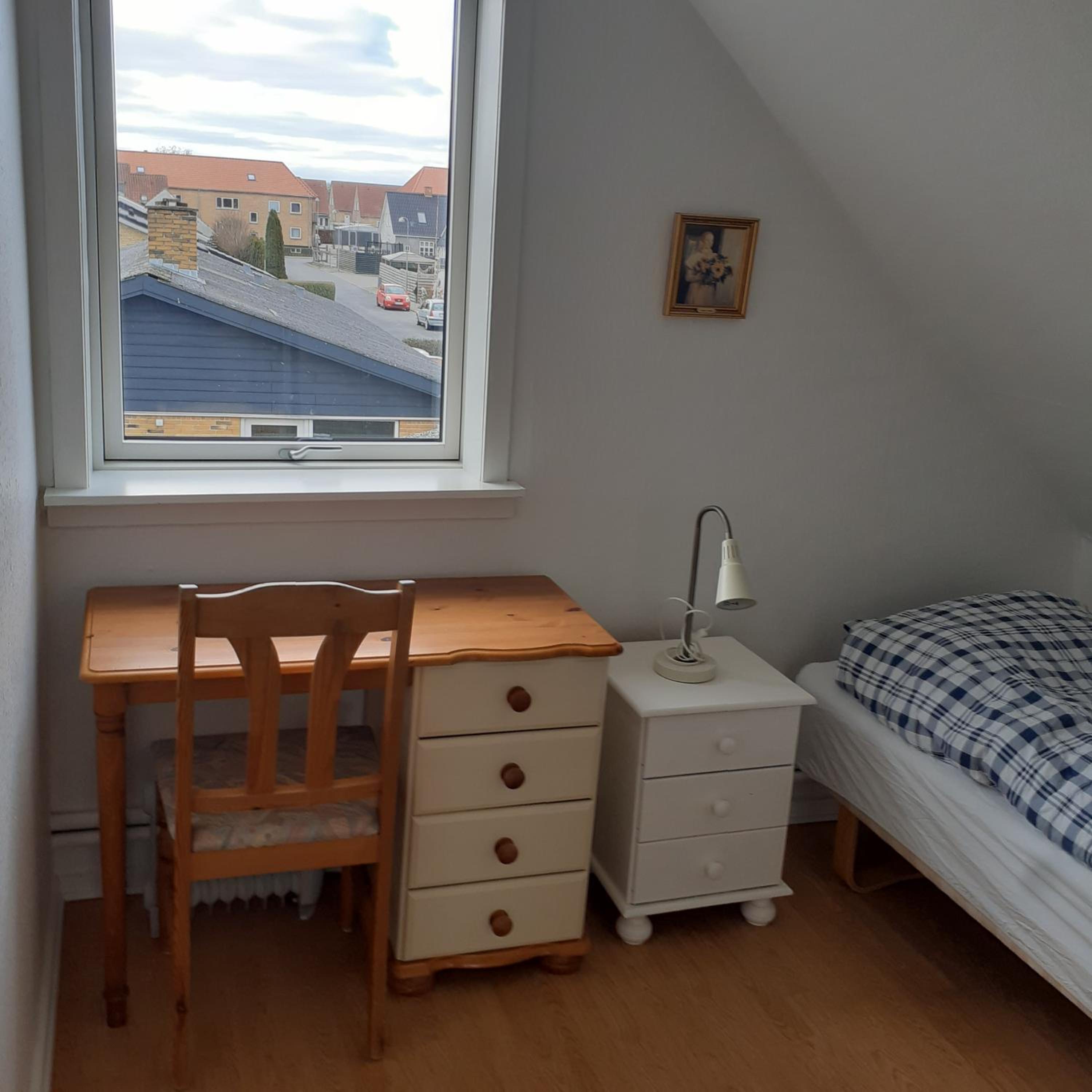 Single Room with Shared Bathroom photo 1