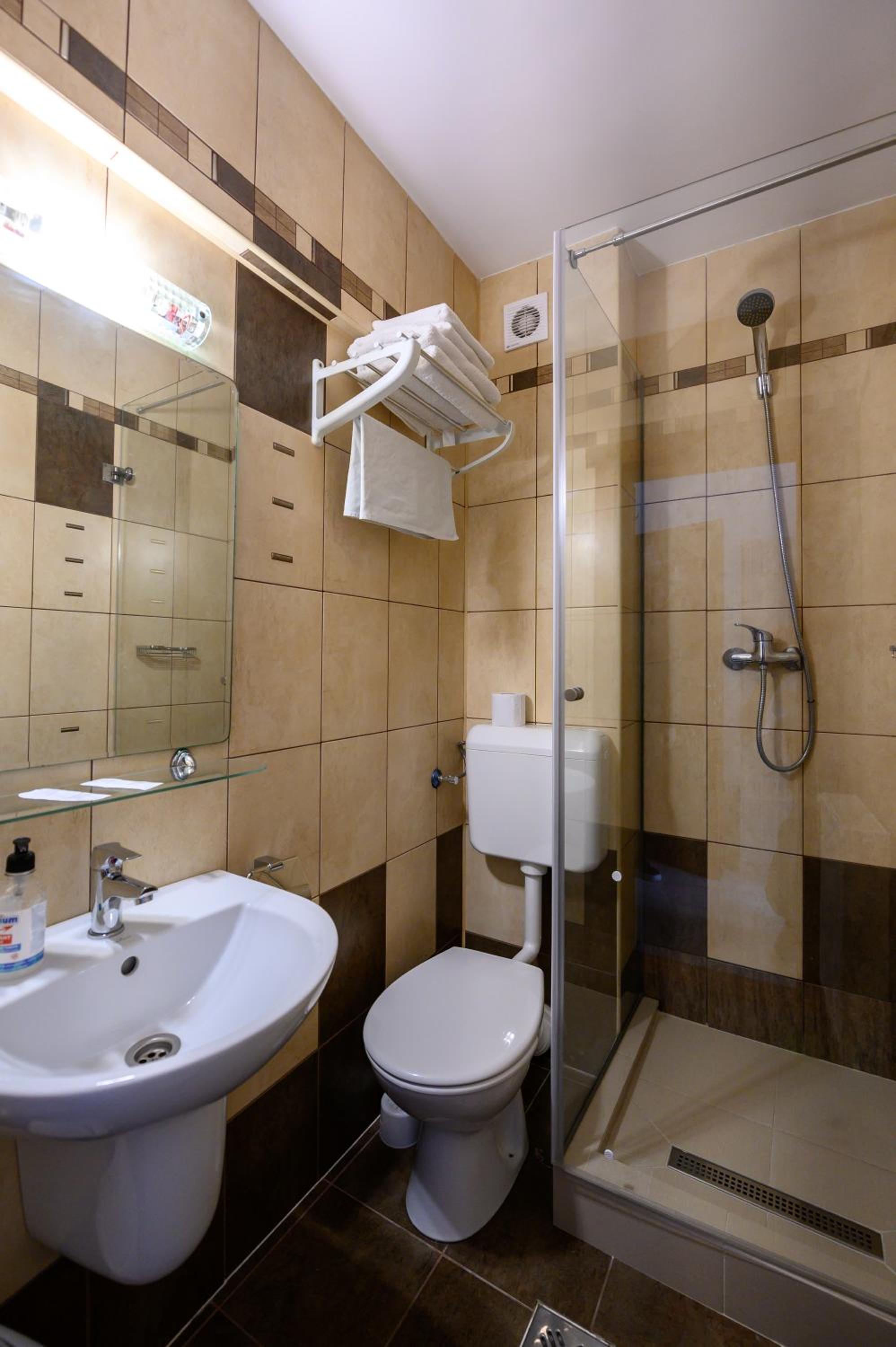 Deluxe Double Room - Photo 3