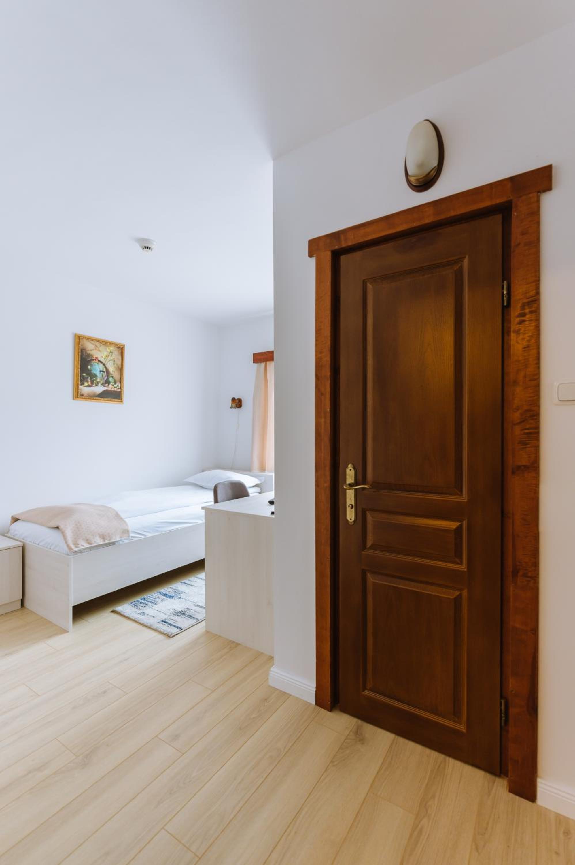 Single Room with Private Bathroom photo 1