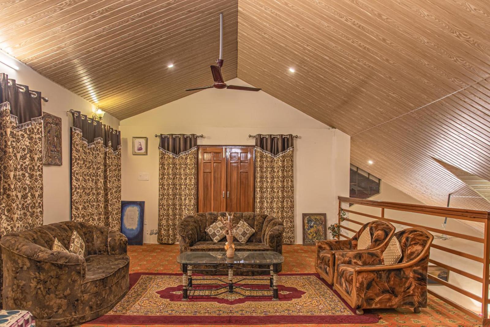 Villa photo 3