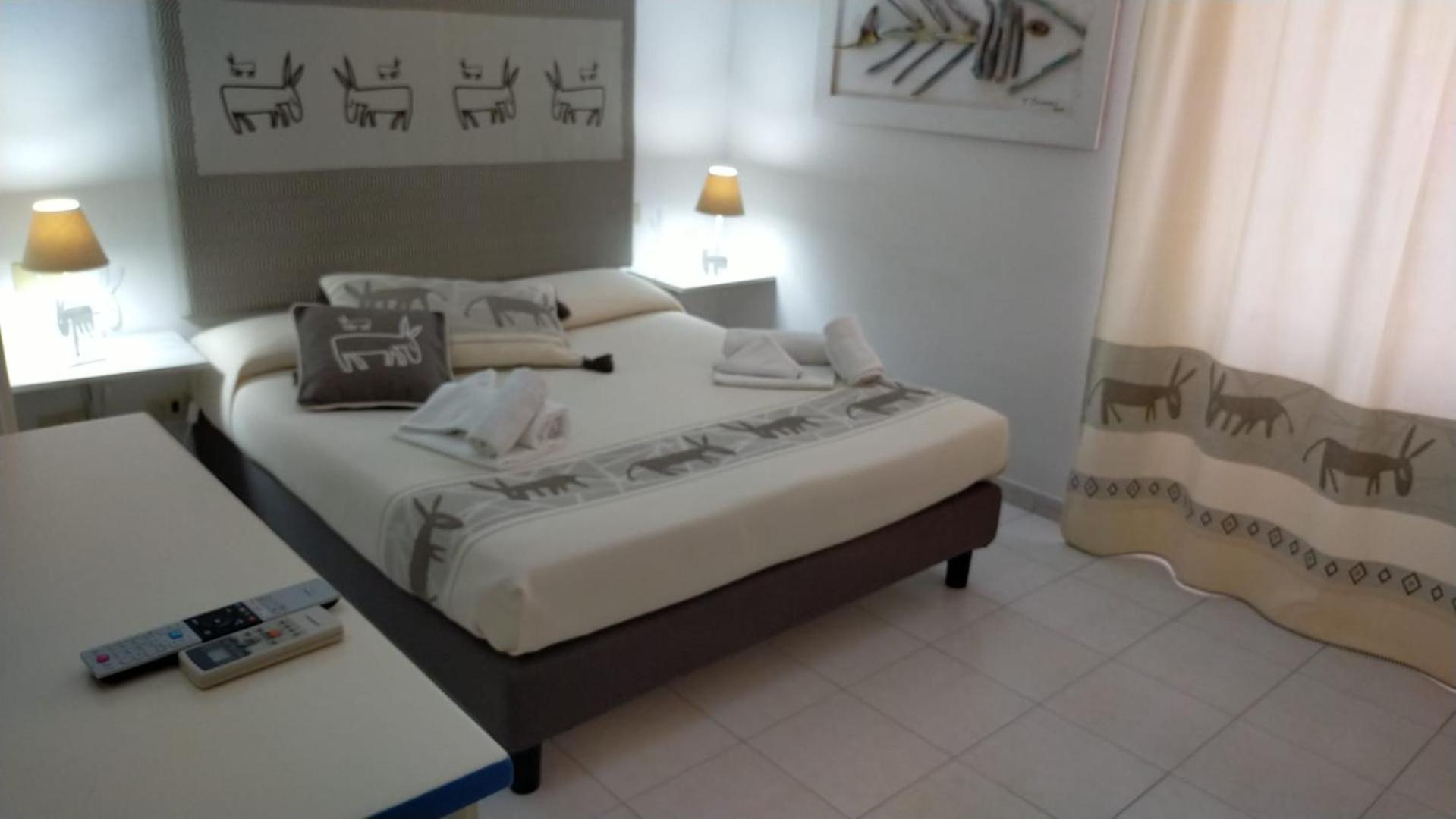 Double Room - Photo 14
