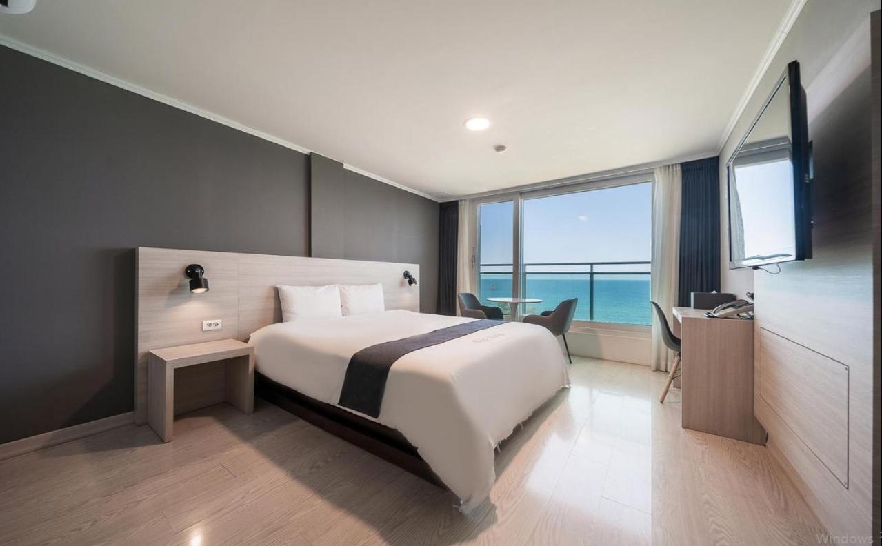 Standard Double Room with Sea View photo 3