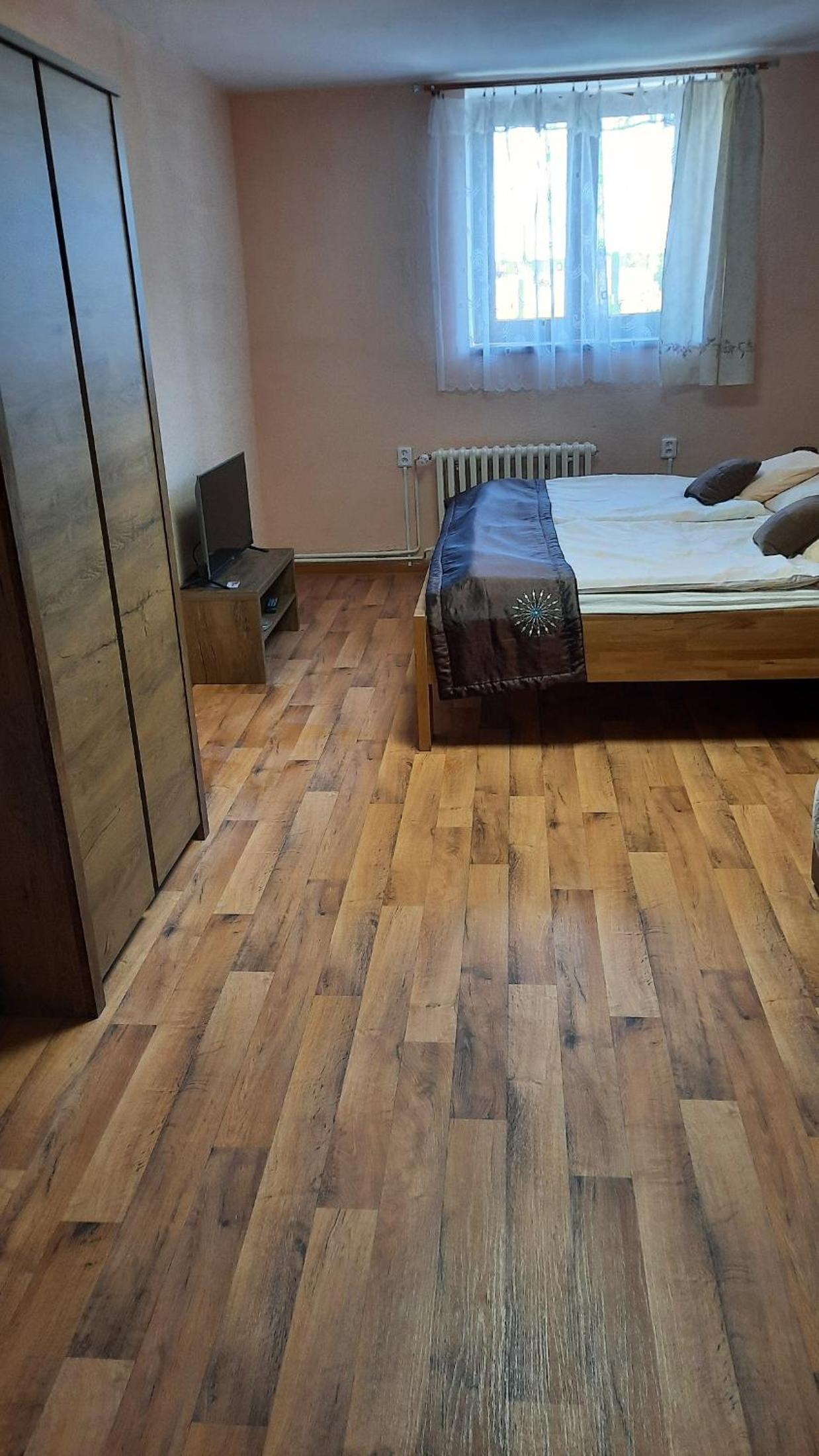 Deluxe Double Room with Extra Bed - Photo 4