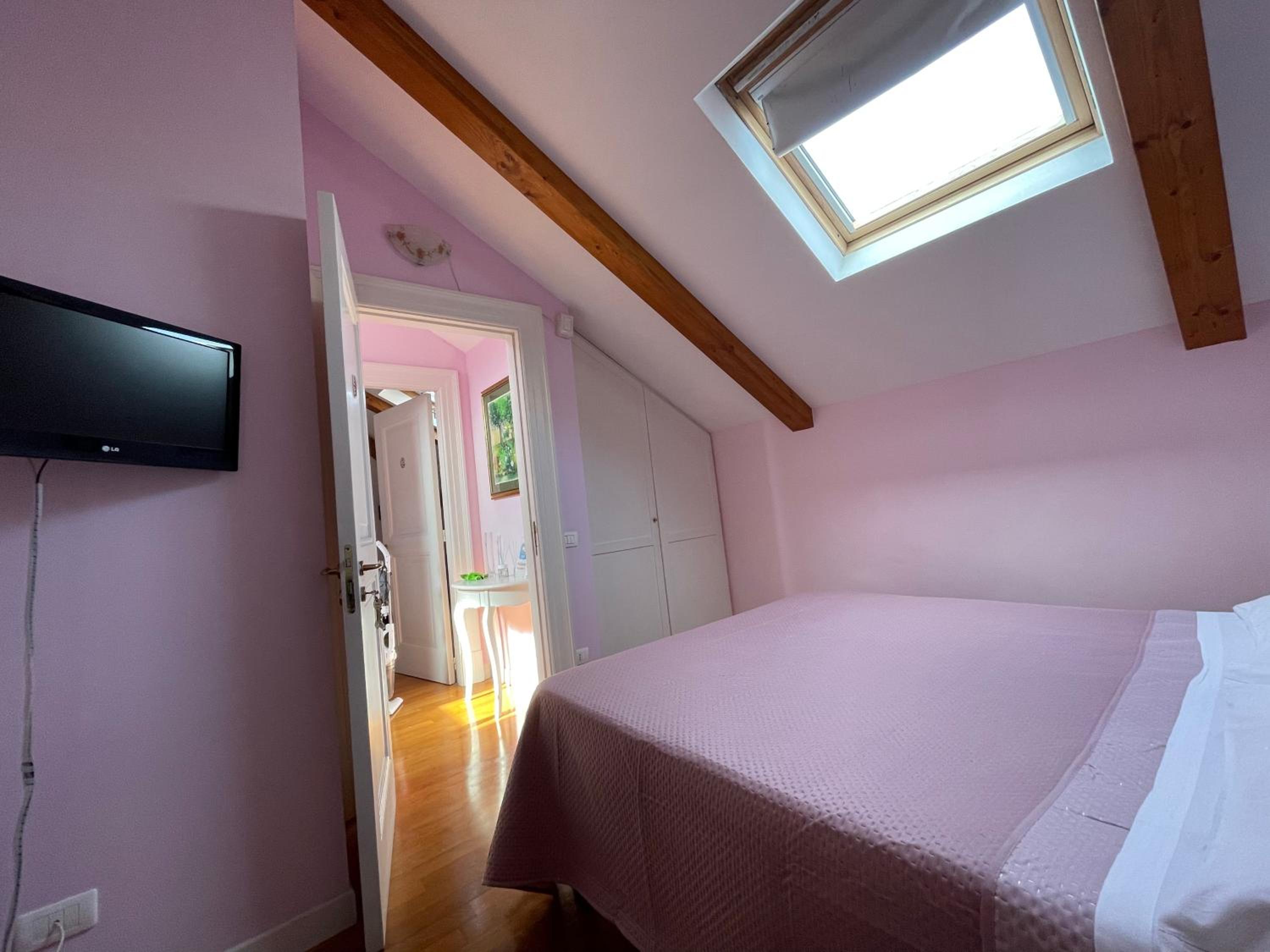 Standard Double Room - Photo 1