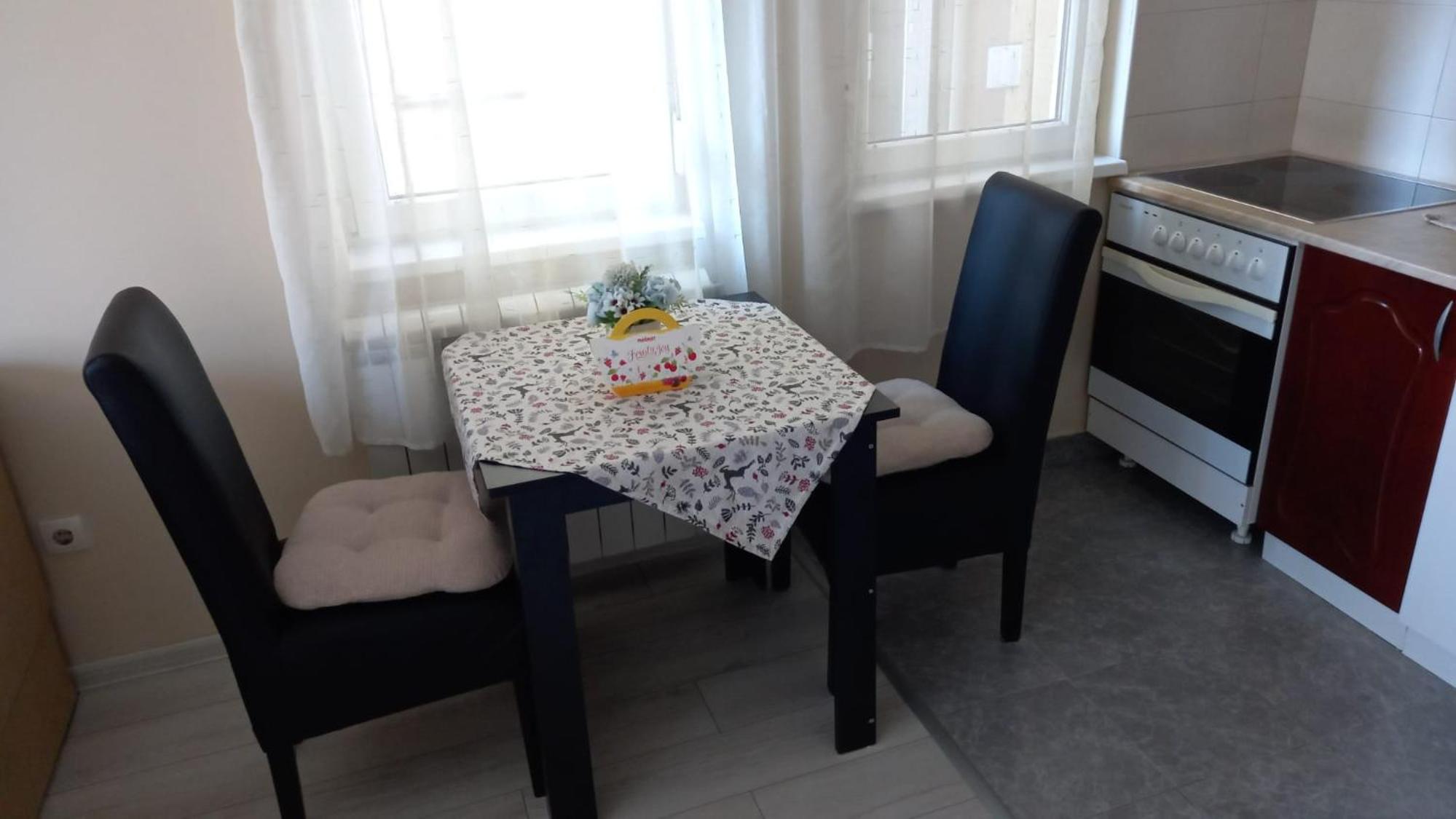 Apartment photo 2