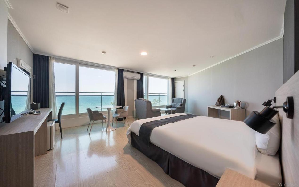 Deluxe Double Room with Sea View