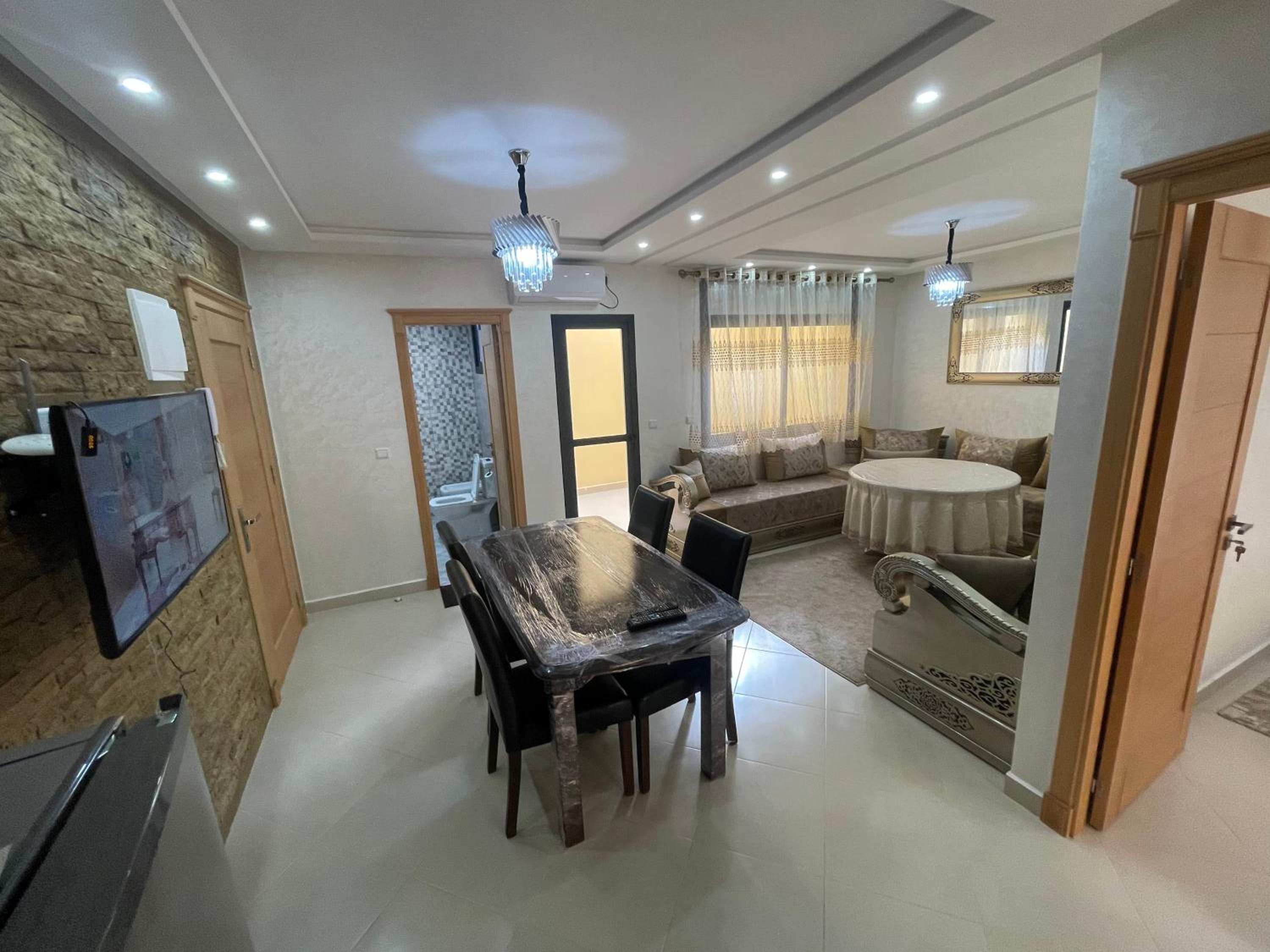 One-Bedroom Apartment - Photo 19