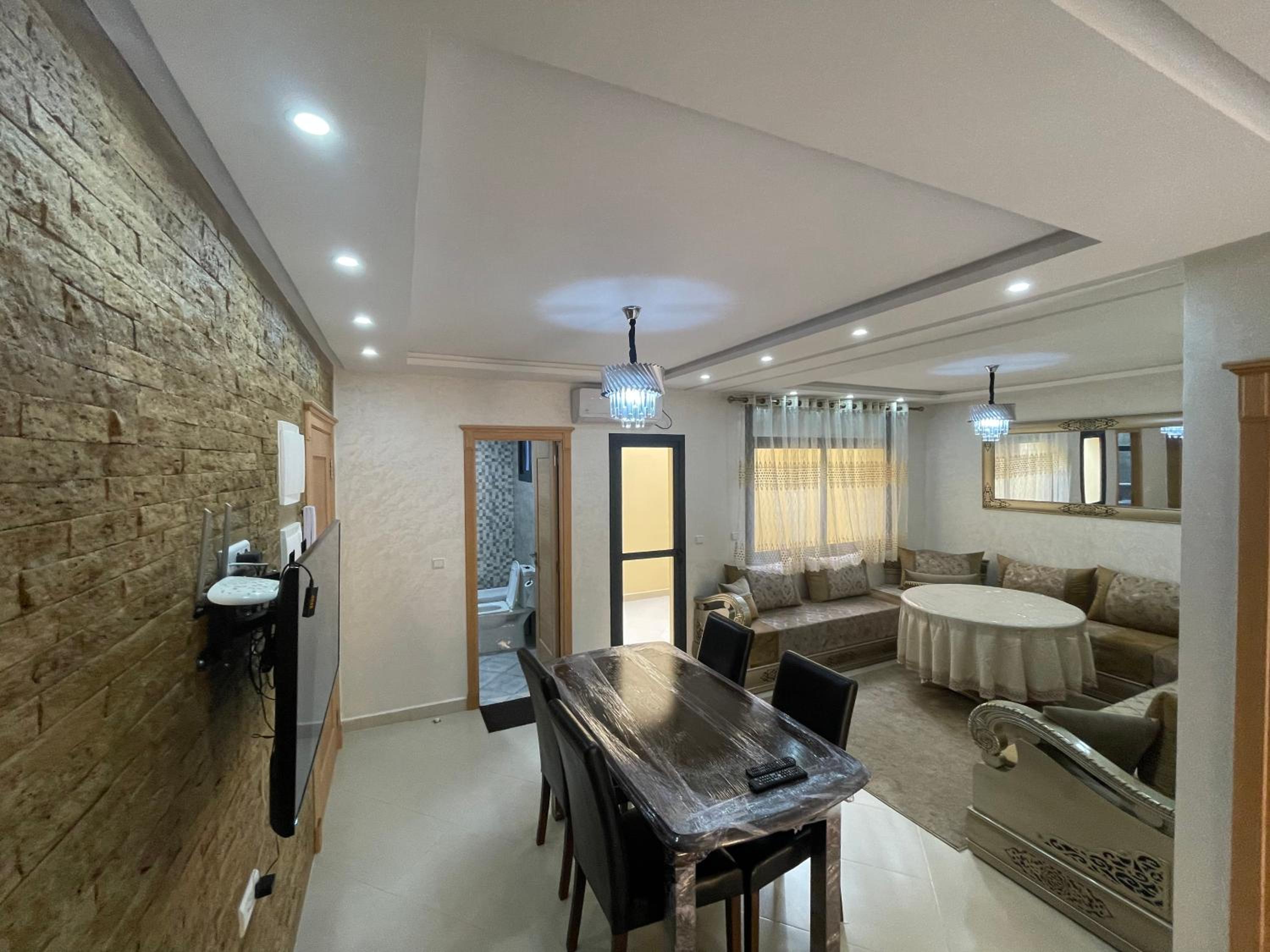 One-Bedroom Apartment - Photo 18