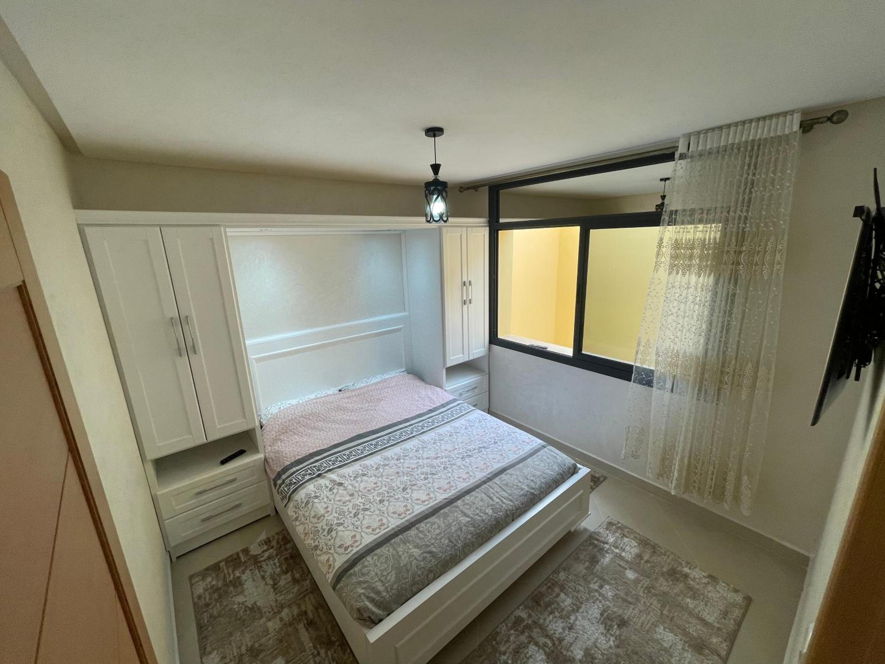 One-Bedroom Apartment - Photo 4
