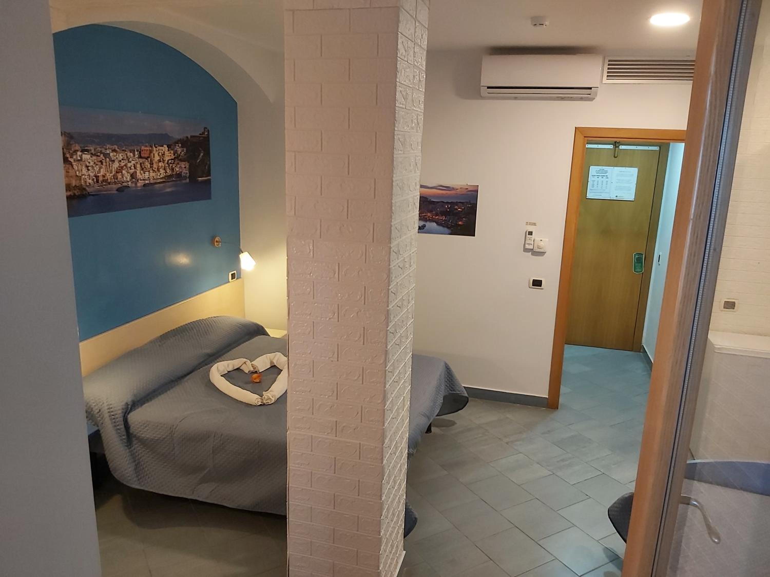 Triple Room with Sea View